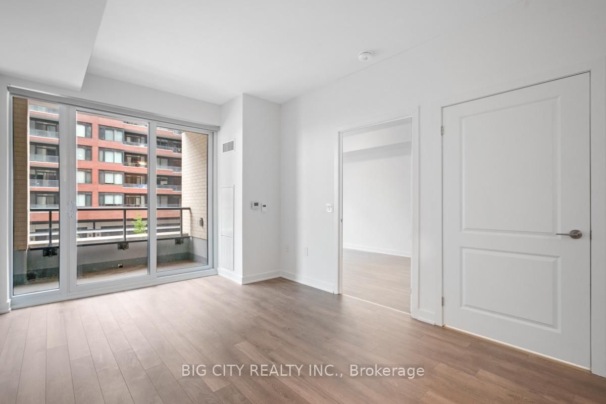 Photo 3 of 100 Eagle Rock Way, Unit 210