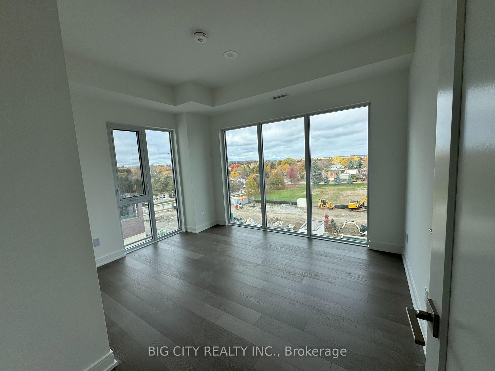 Photo 3 of 715 Davis Drive, Unit 510