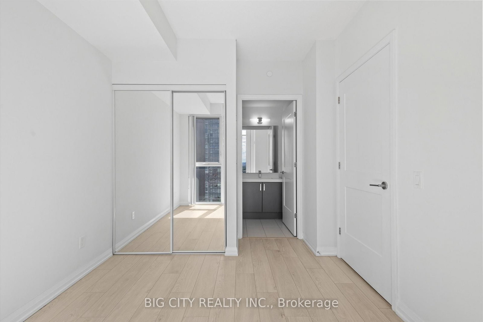 Photo 11 of 7895 Jane Street, Unit 3211