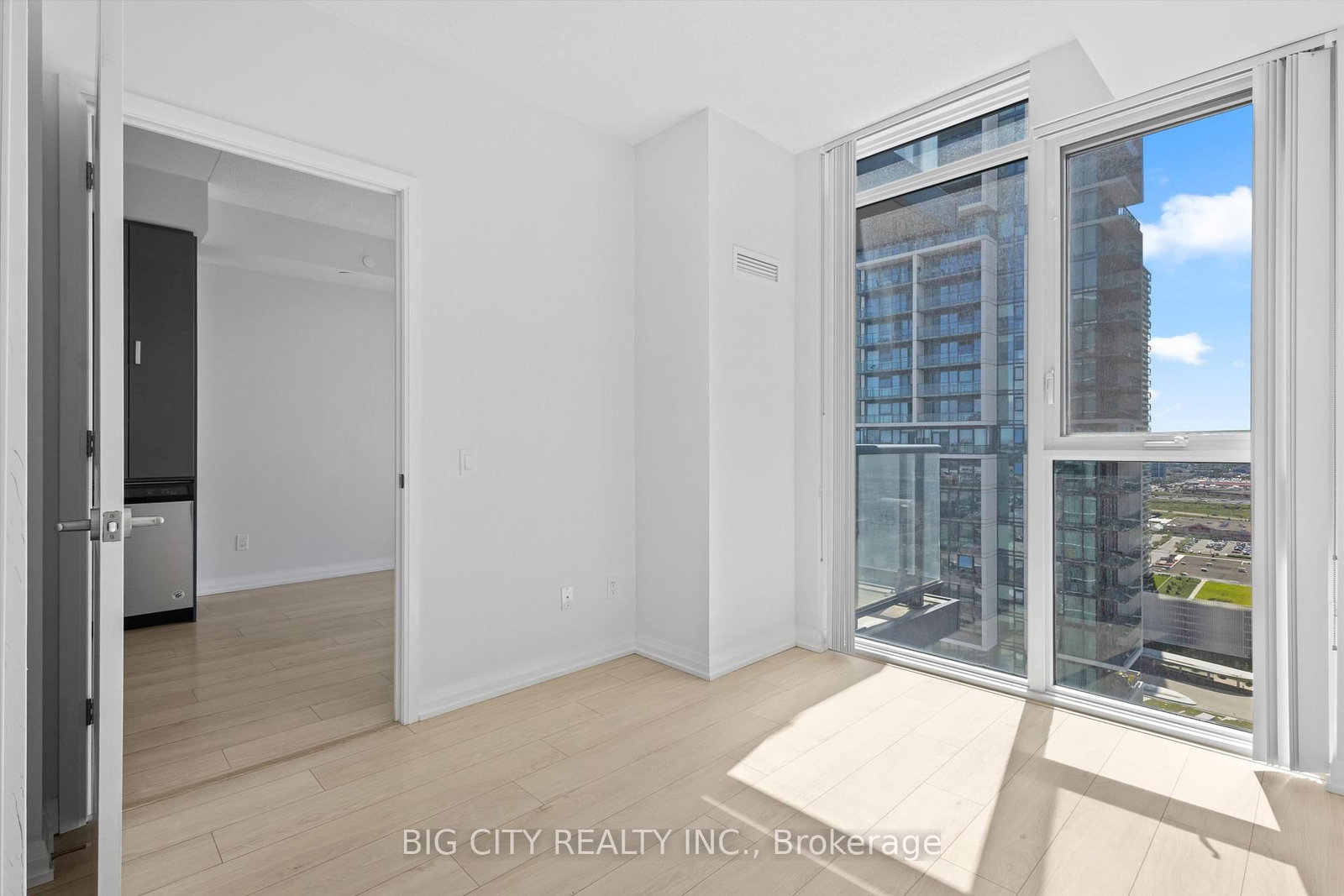 Photo 13 of 7895 Jane Street, Unit 3211