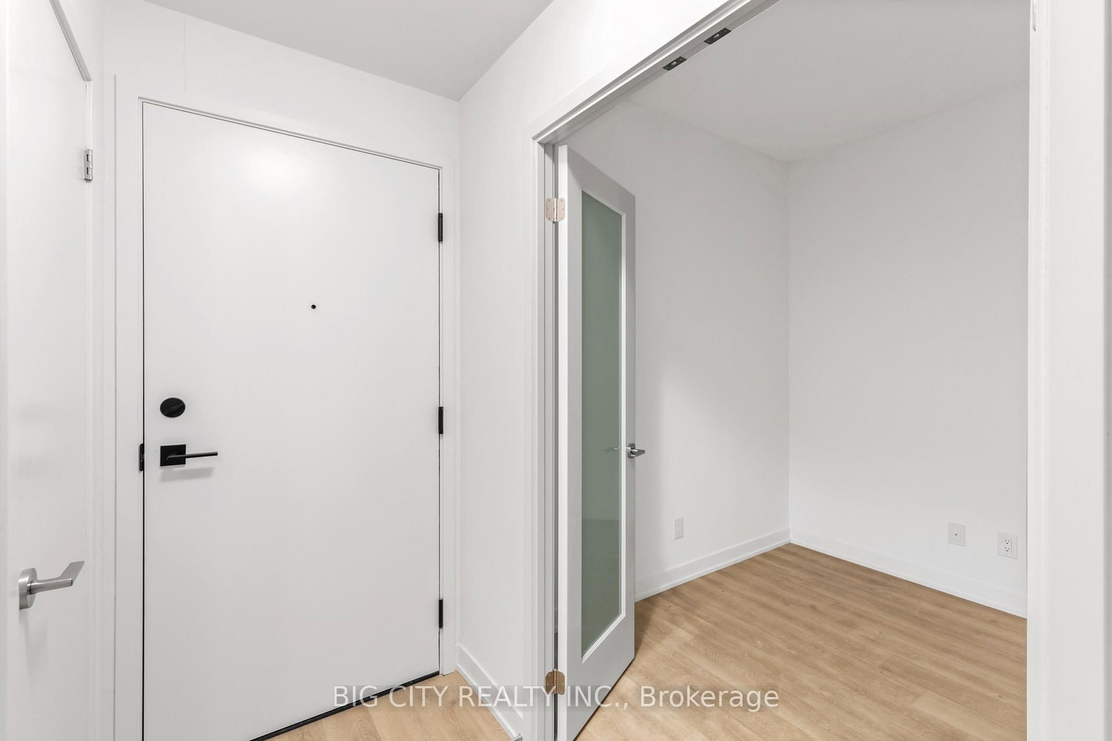 Photo 5 of 8119 Birchmount Road, Unit 623