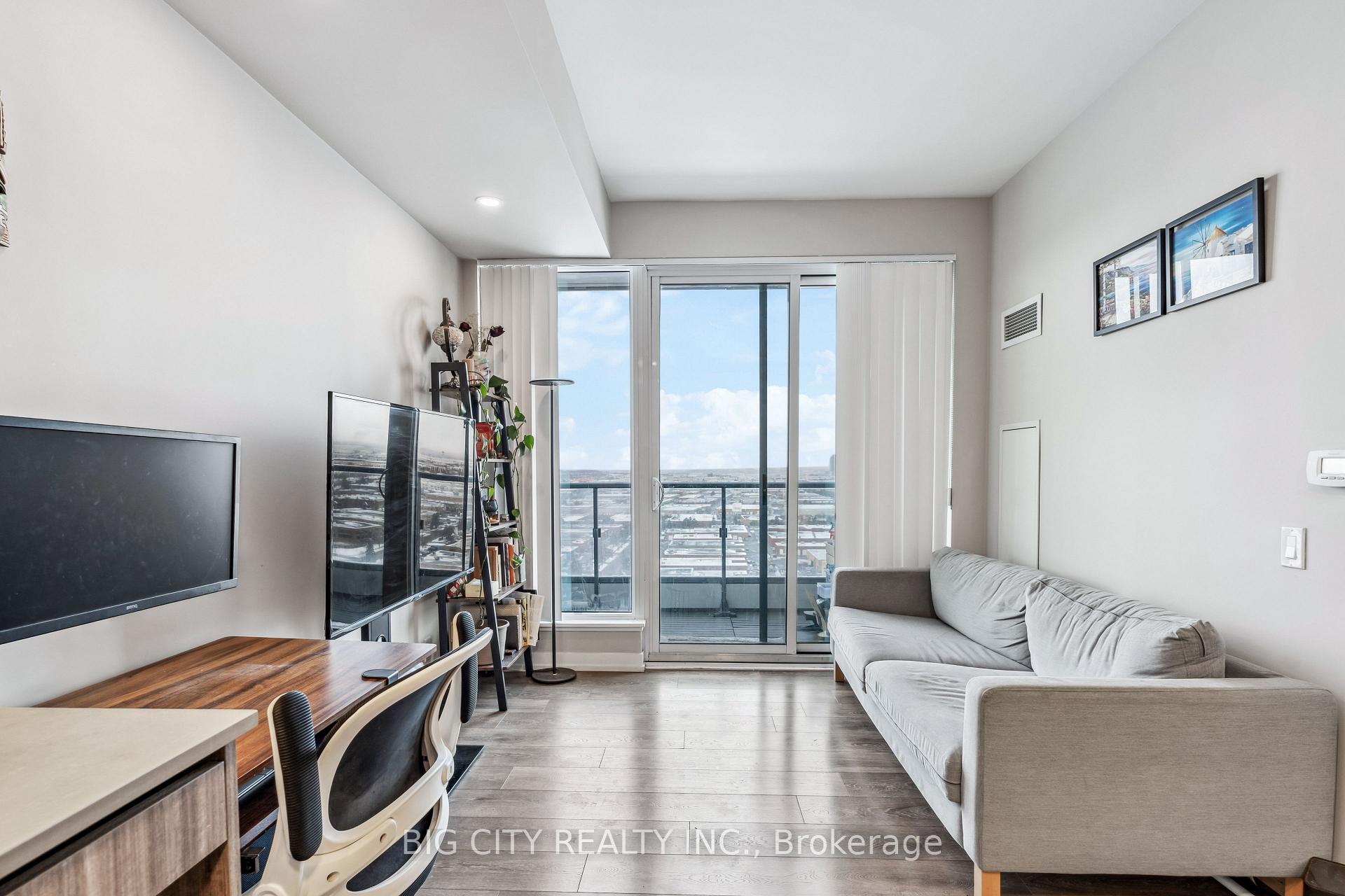 Photo 8 of 898 Portage Parkway, Unit 2211