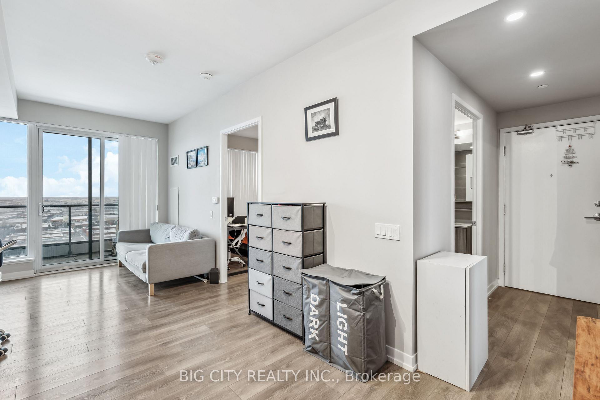 Photo 9 of 898 Portage Parkway, Unit 2211
