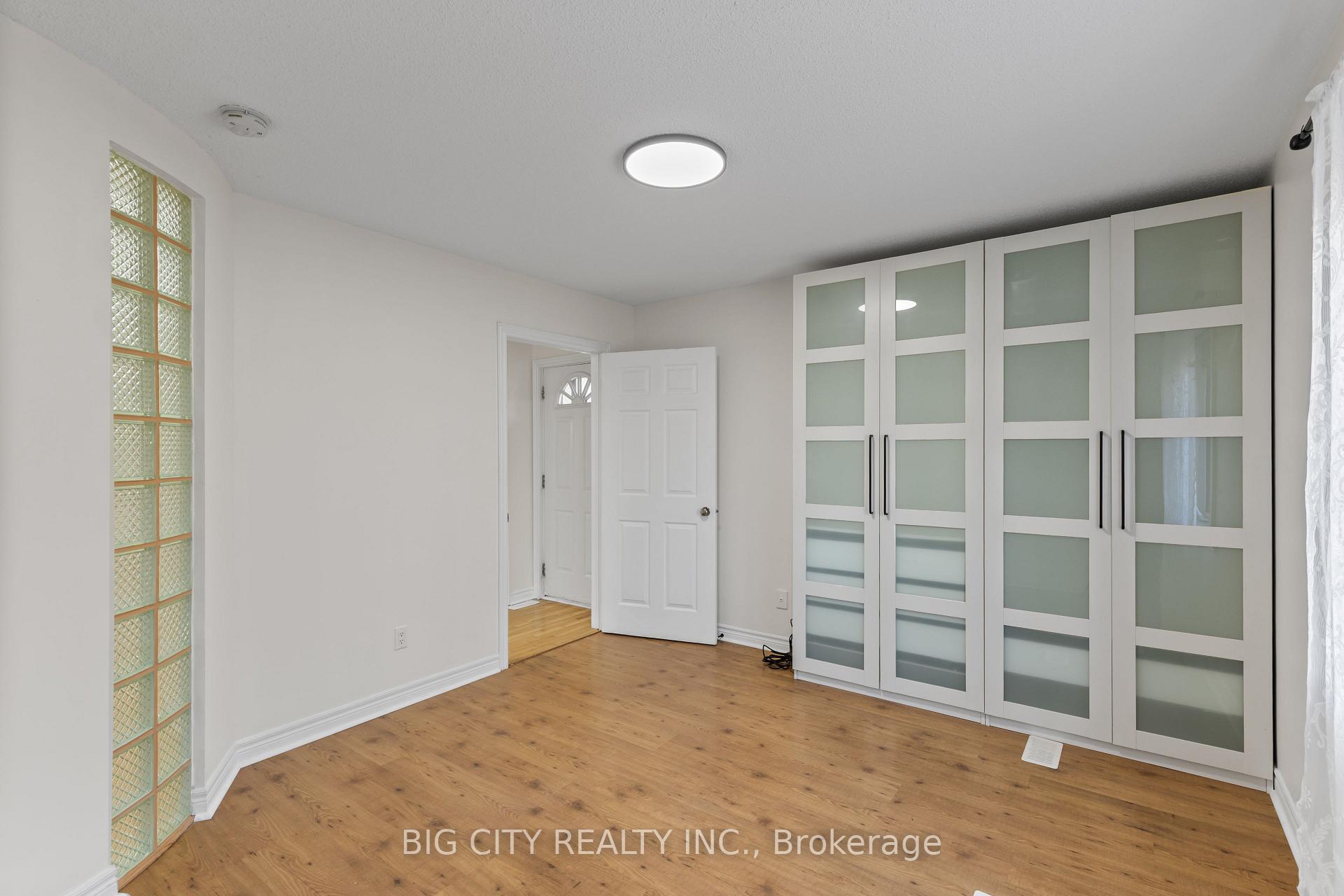 Photo 20 of 7698 Kipling Avenue, Unit Main