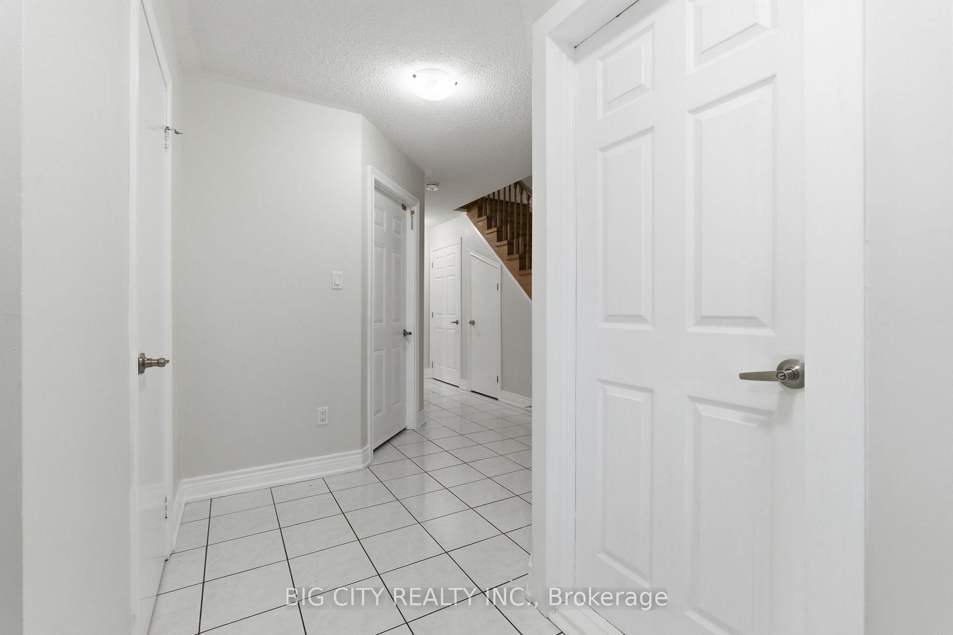 Photo 5 of 5487 Cosmic Cres, Unit Main