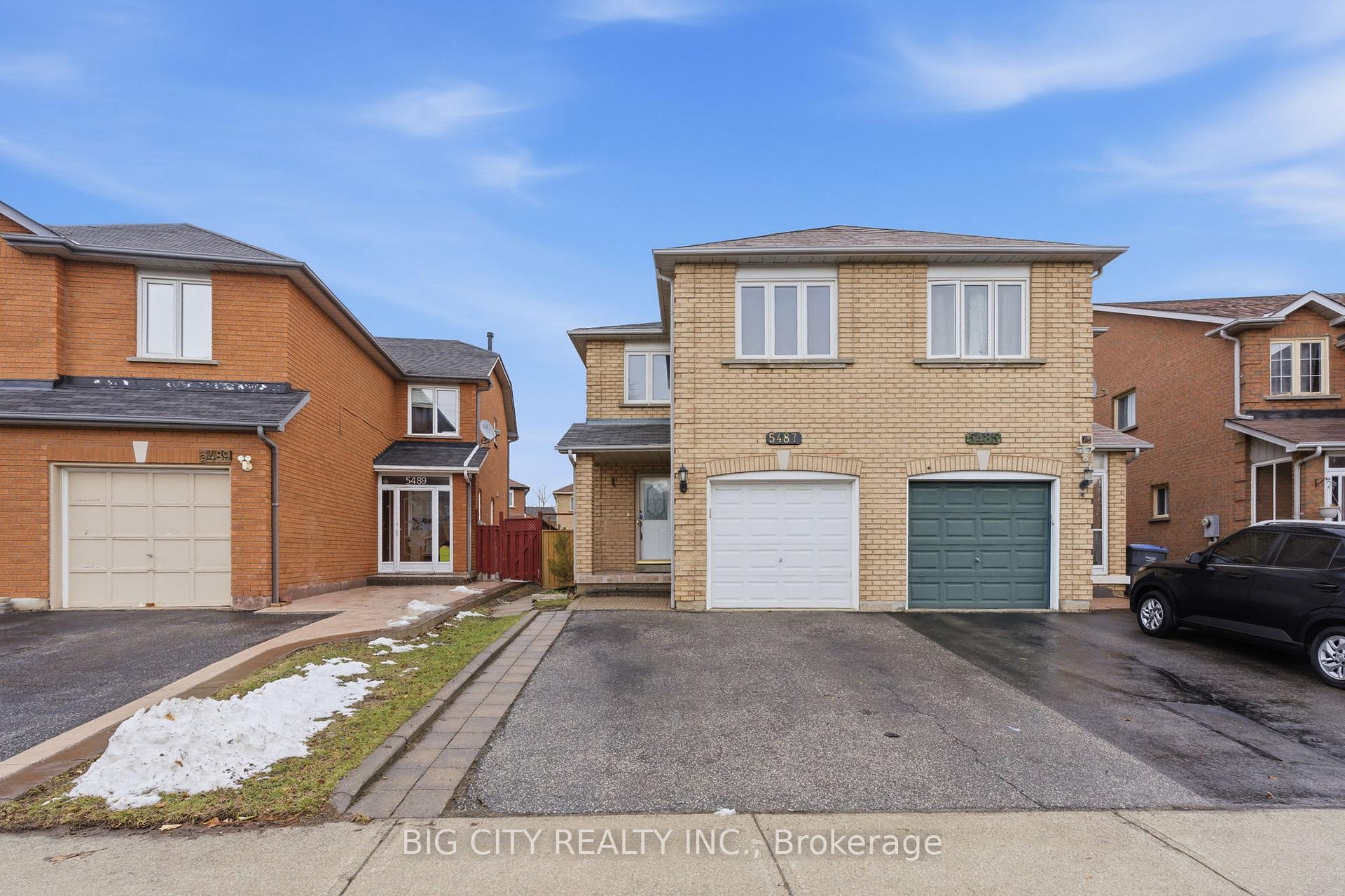Photo 1 of 5487 Cosmic Cres, Unit Lower