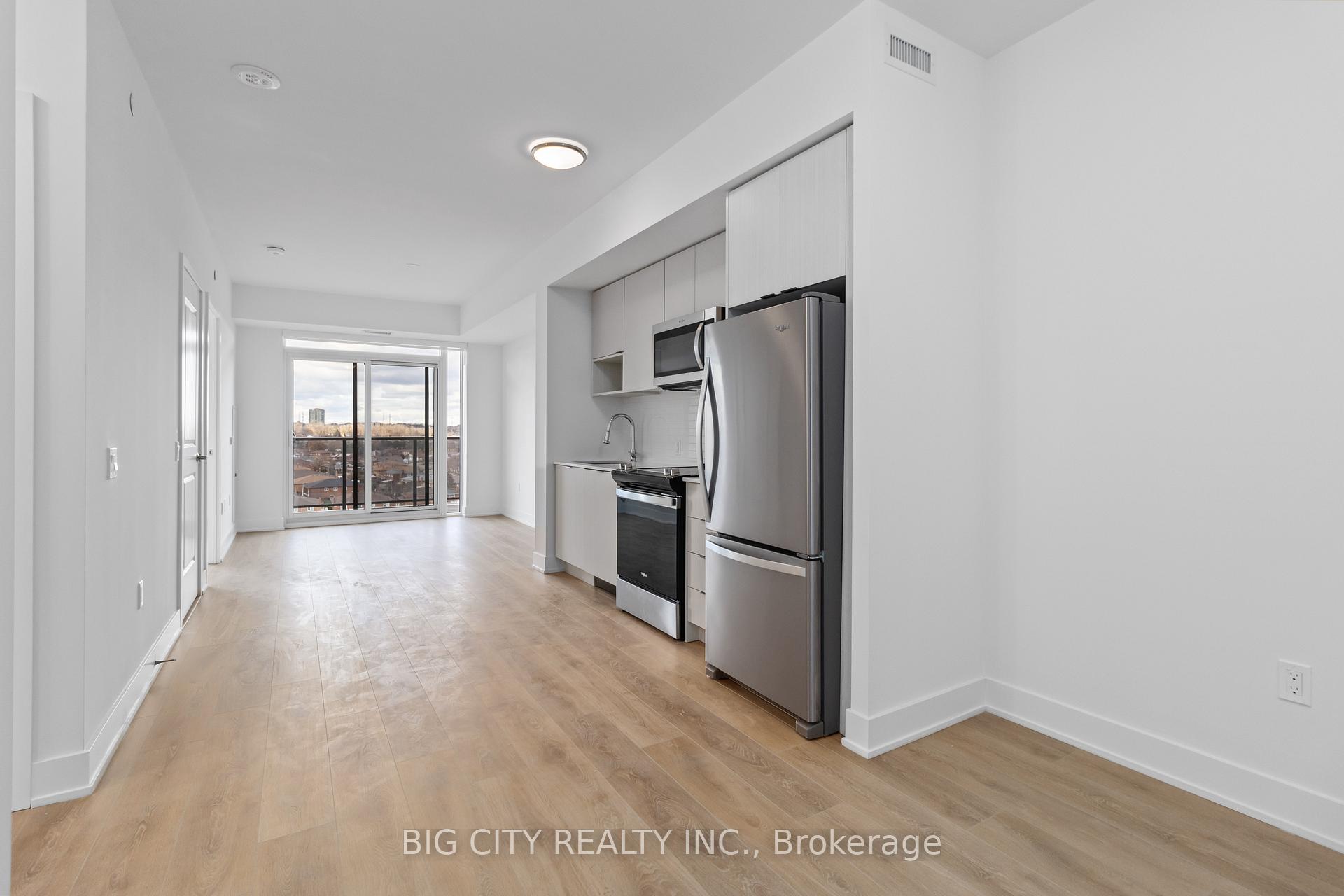 Photo 5 of 204 Burnhamthorpe Rd E, Unit 905