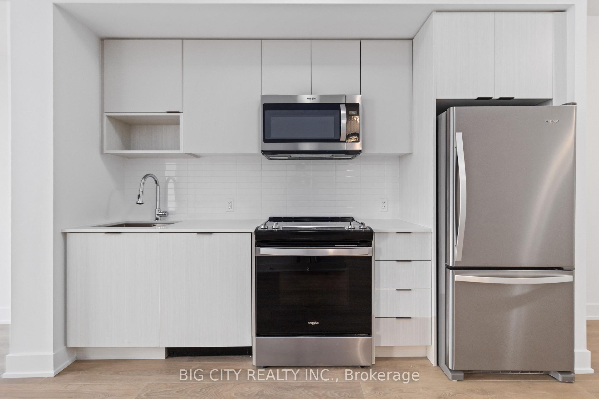 Photo 6 of 204 Burnhamthorpe Rd E, Unit 905
