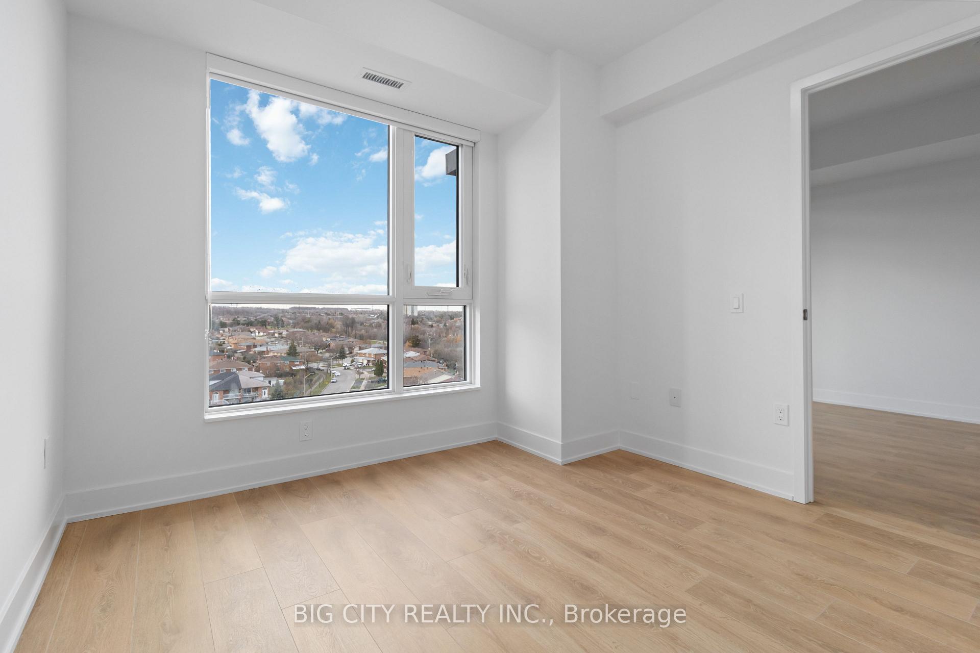 Photo 13 of 204 Burnhamthorpe Rd E, Unit 905