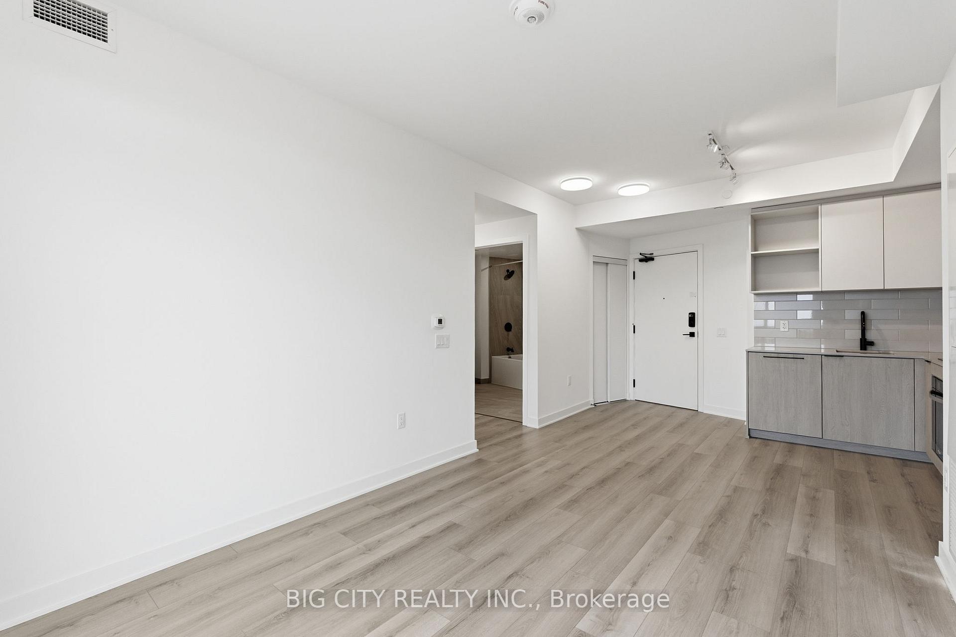 Photo 7 of 1185 Dupont Street, Unit 2009