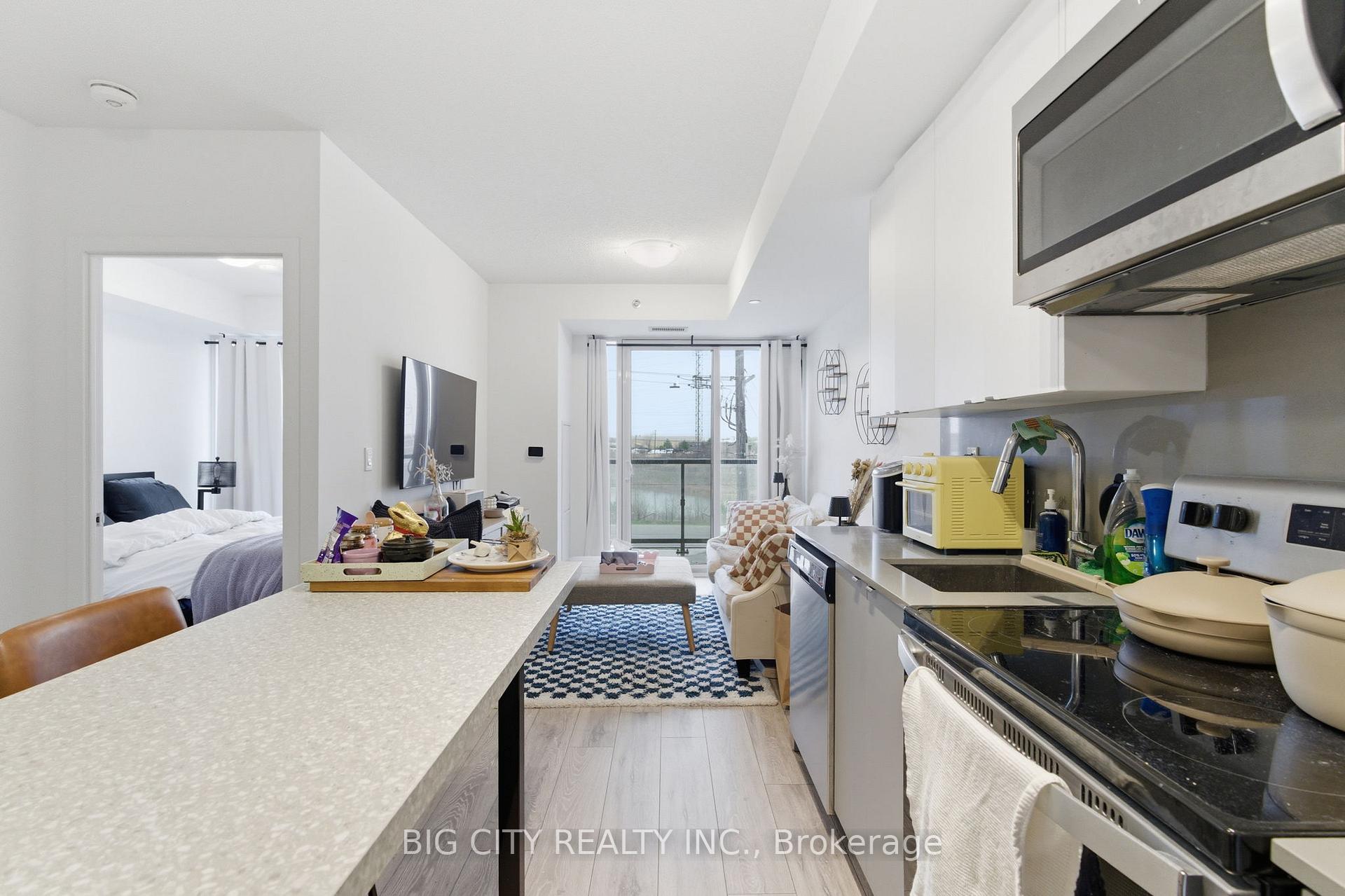 Photo 10 of 3200 Dakota Common, Unit B303 (Sale)