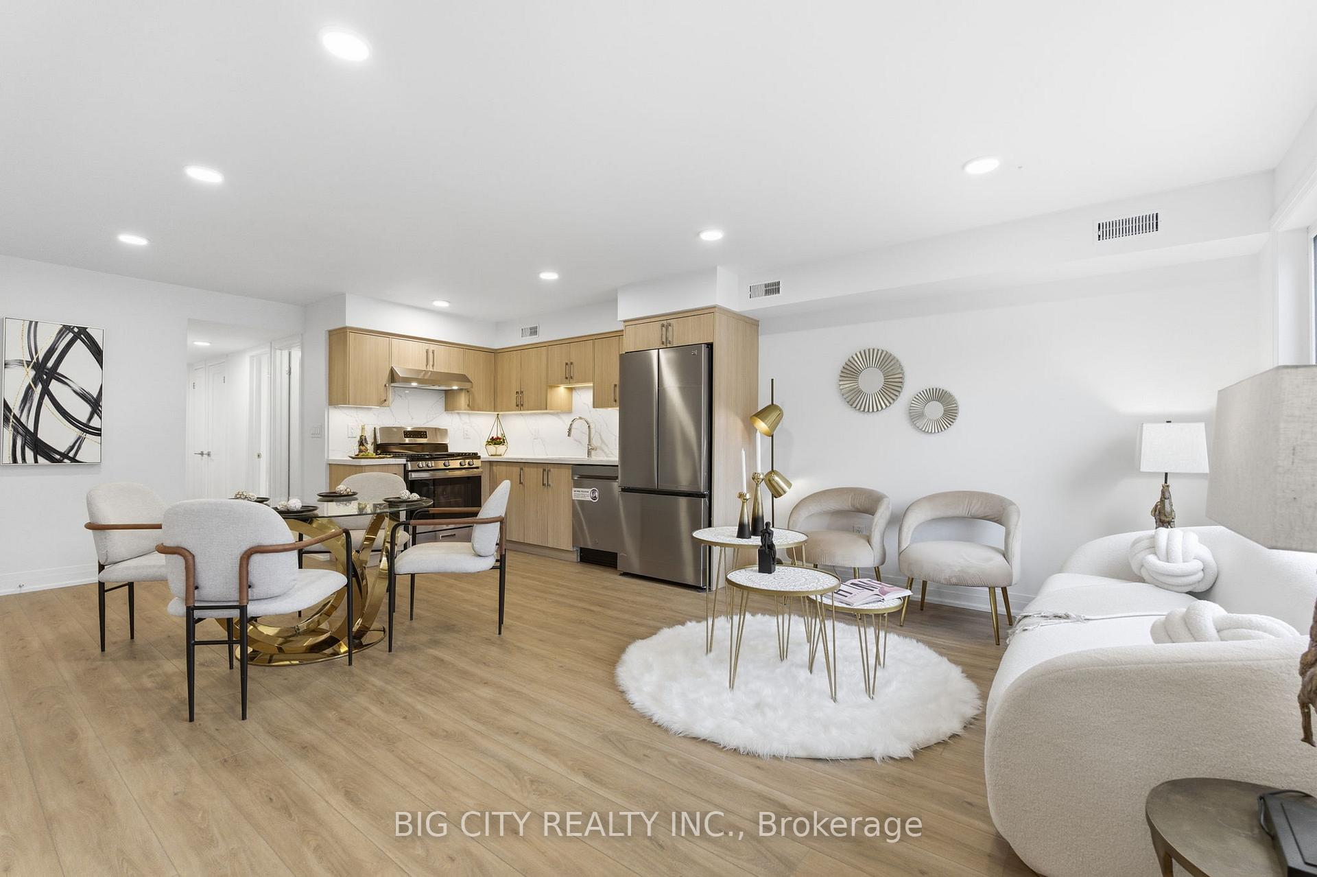 Photo 1 of 68 Westholme Avenue, Unit 2