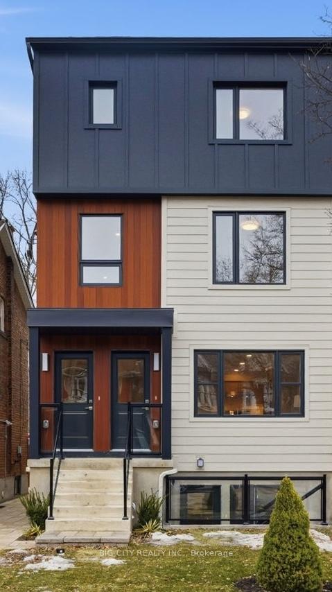 Photo 18 of 68 Westholme Avenue, Unit 2