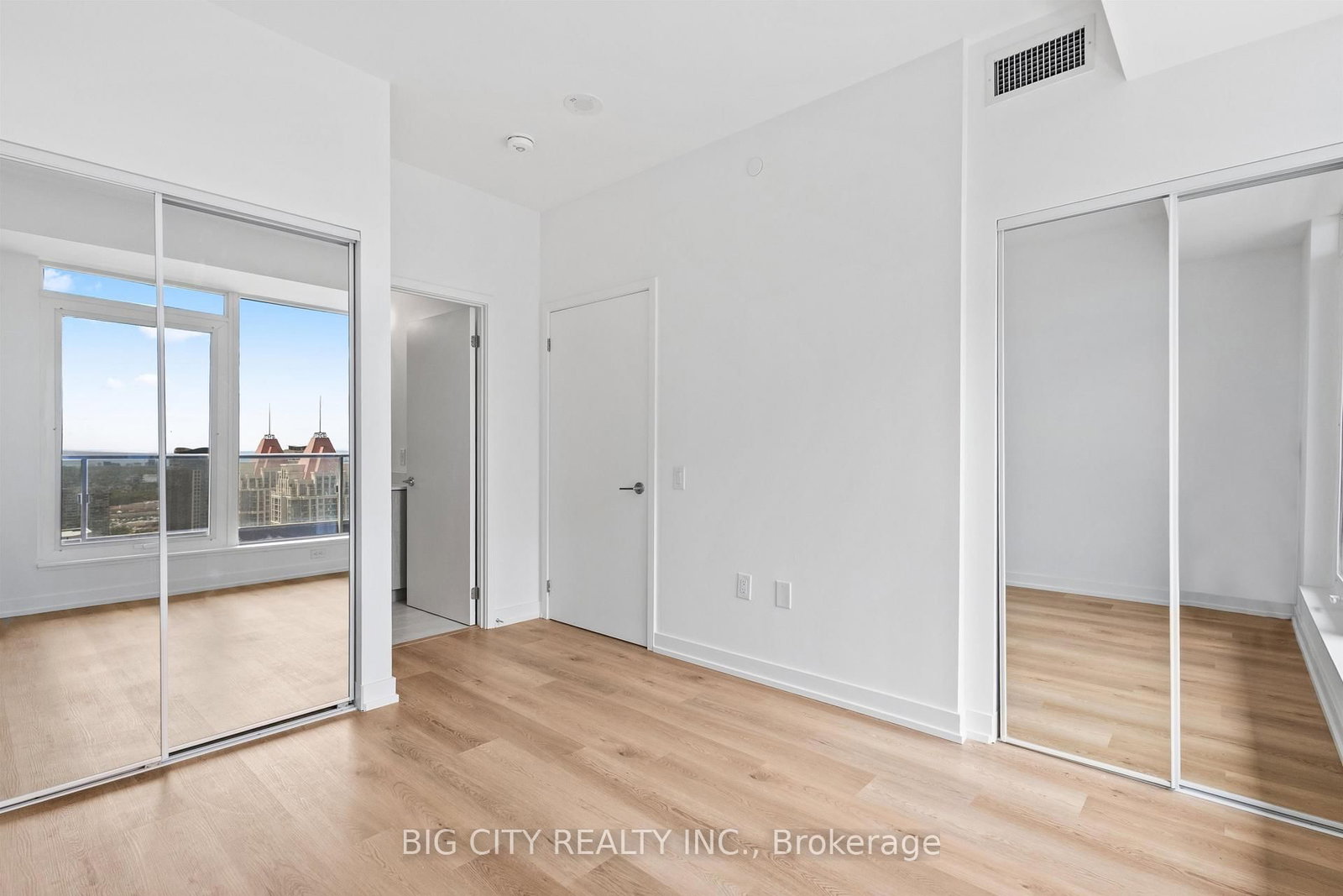 Photo 9 of 395 Square One Drive, Unit 3304