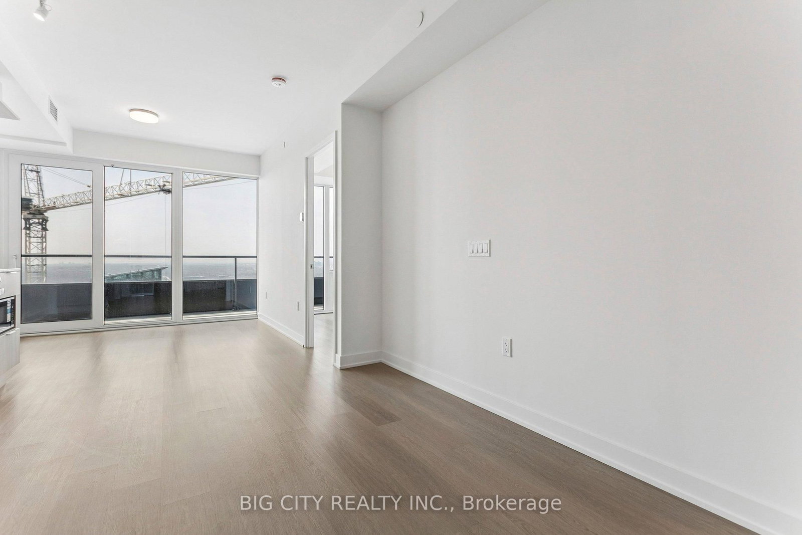 Photo 2 of 448 Burnhamthorpe Road W, Unit 4501