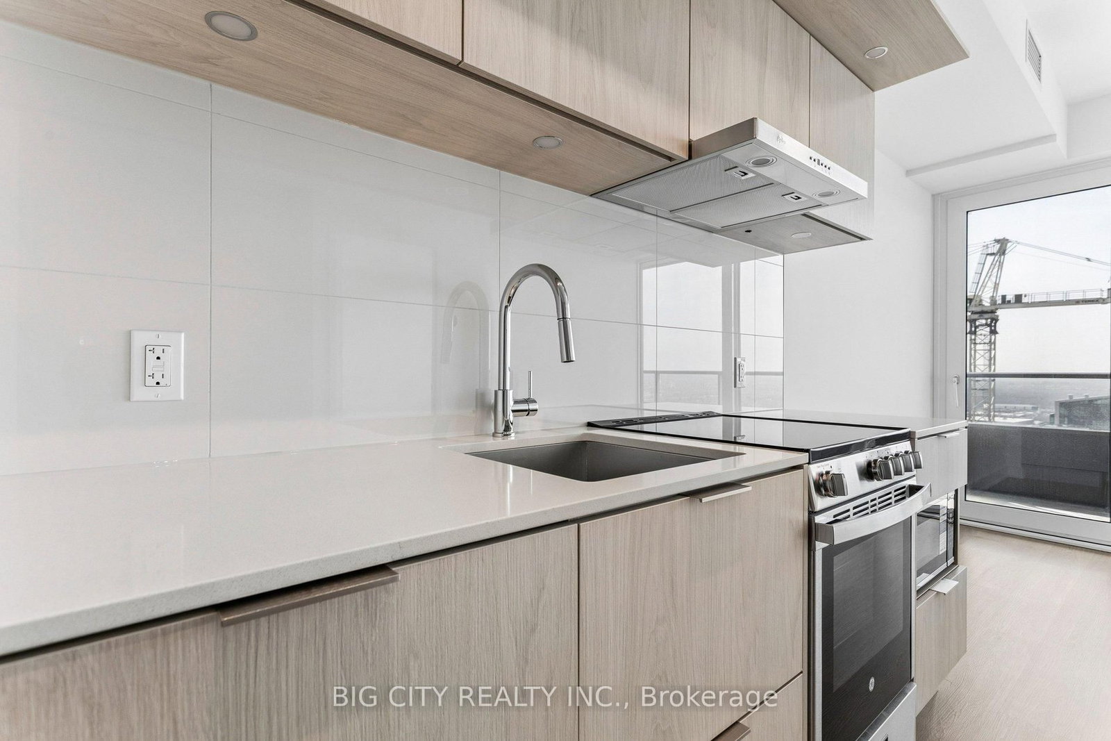 Photo 18 of 448 Burnhamthorpe Road W, Unit 4501
