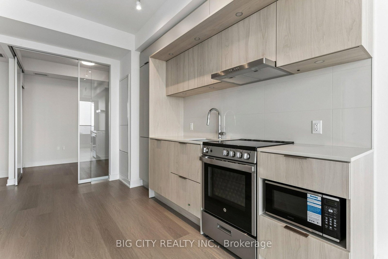 Photo 21 of 448 Burnhamthorpe Road W, Unit 4501