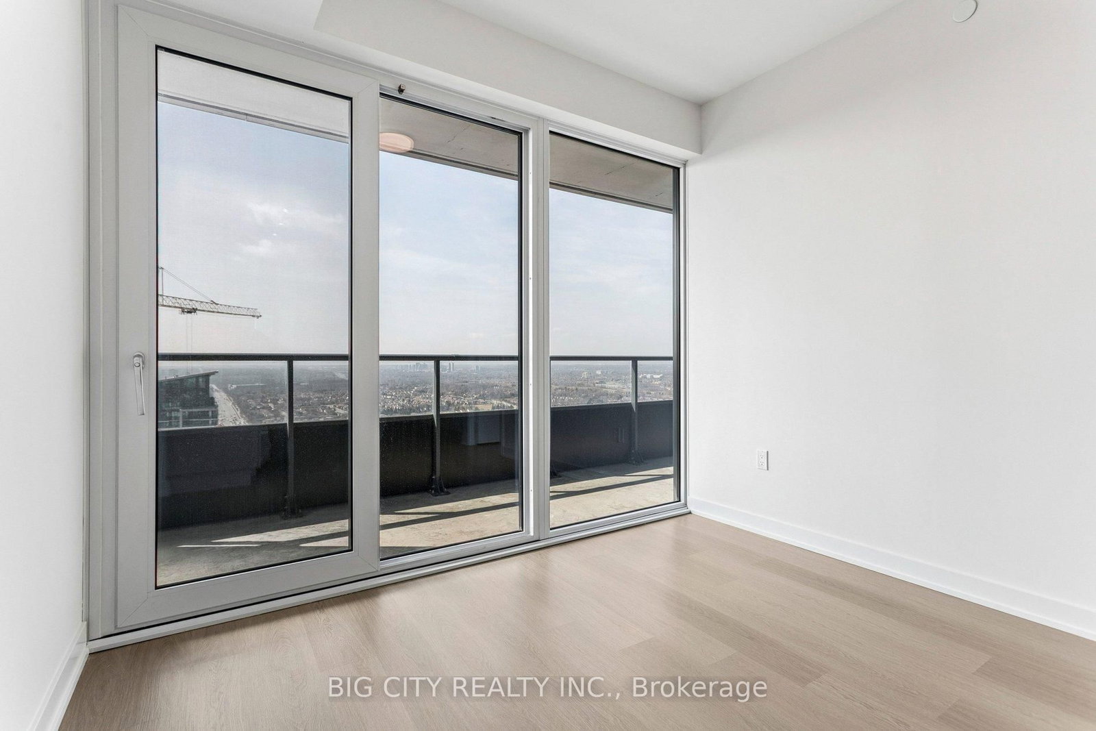 Photo 23 of 448 Burnhamthorpe Road W, Unit 4501