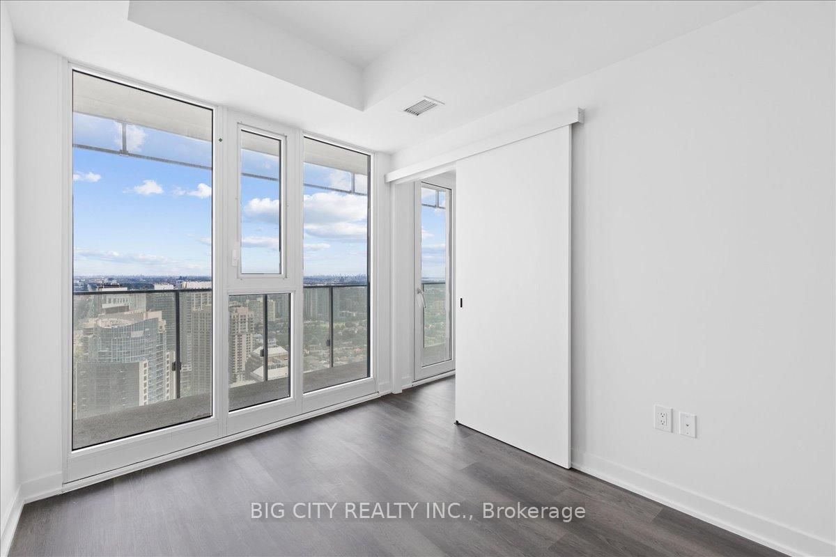 Photo 14 of 3900 Confederation Parkway, Unit 4012