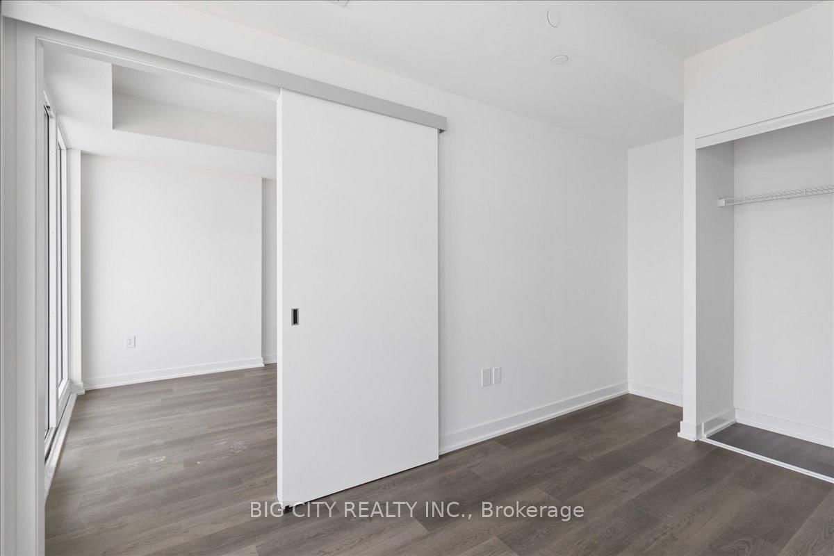 Photo 16 of 3900 Confederation Parkway, Unit 4012