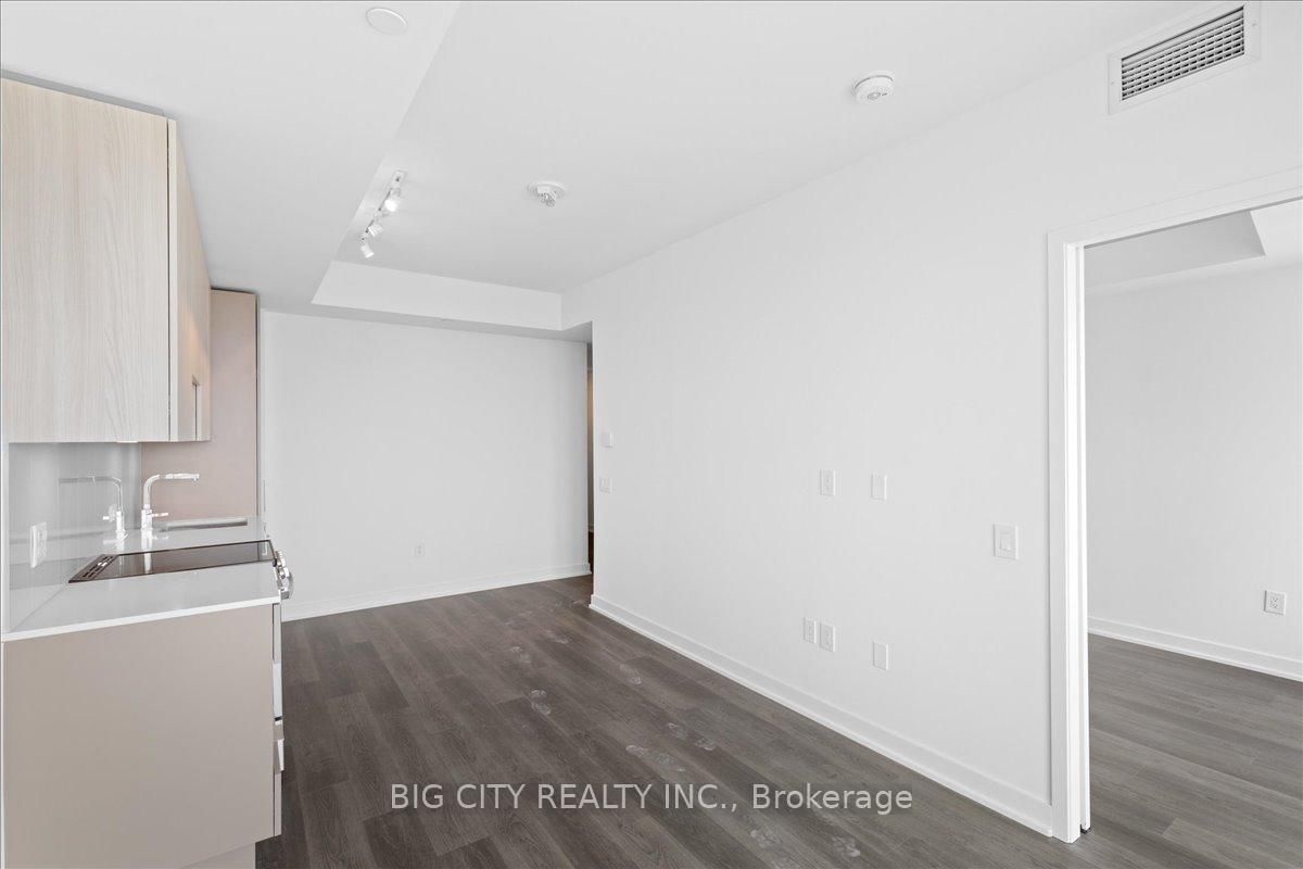 Photo 18 of 3900 Confederation Parkway, Unit 4012