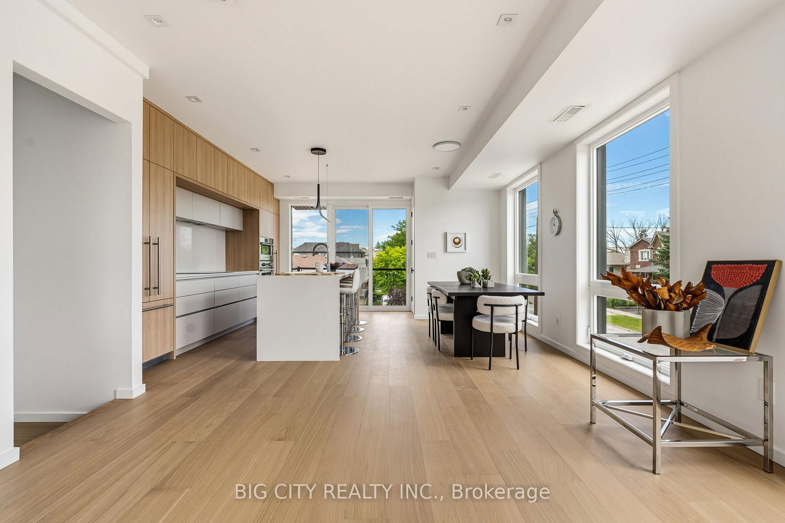 276 Lanor Avenue, Unit 3