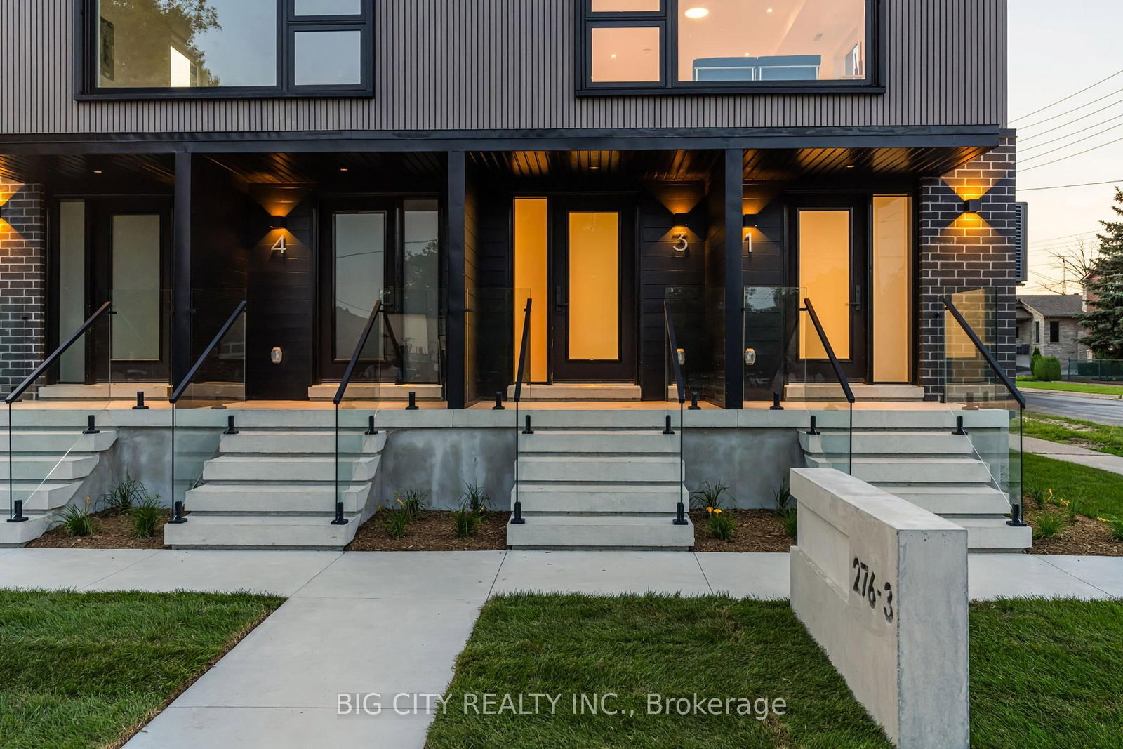 Photo 4 of 276 Lanor Avenue, Unit 3
