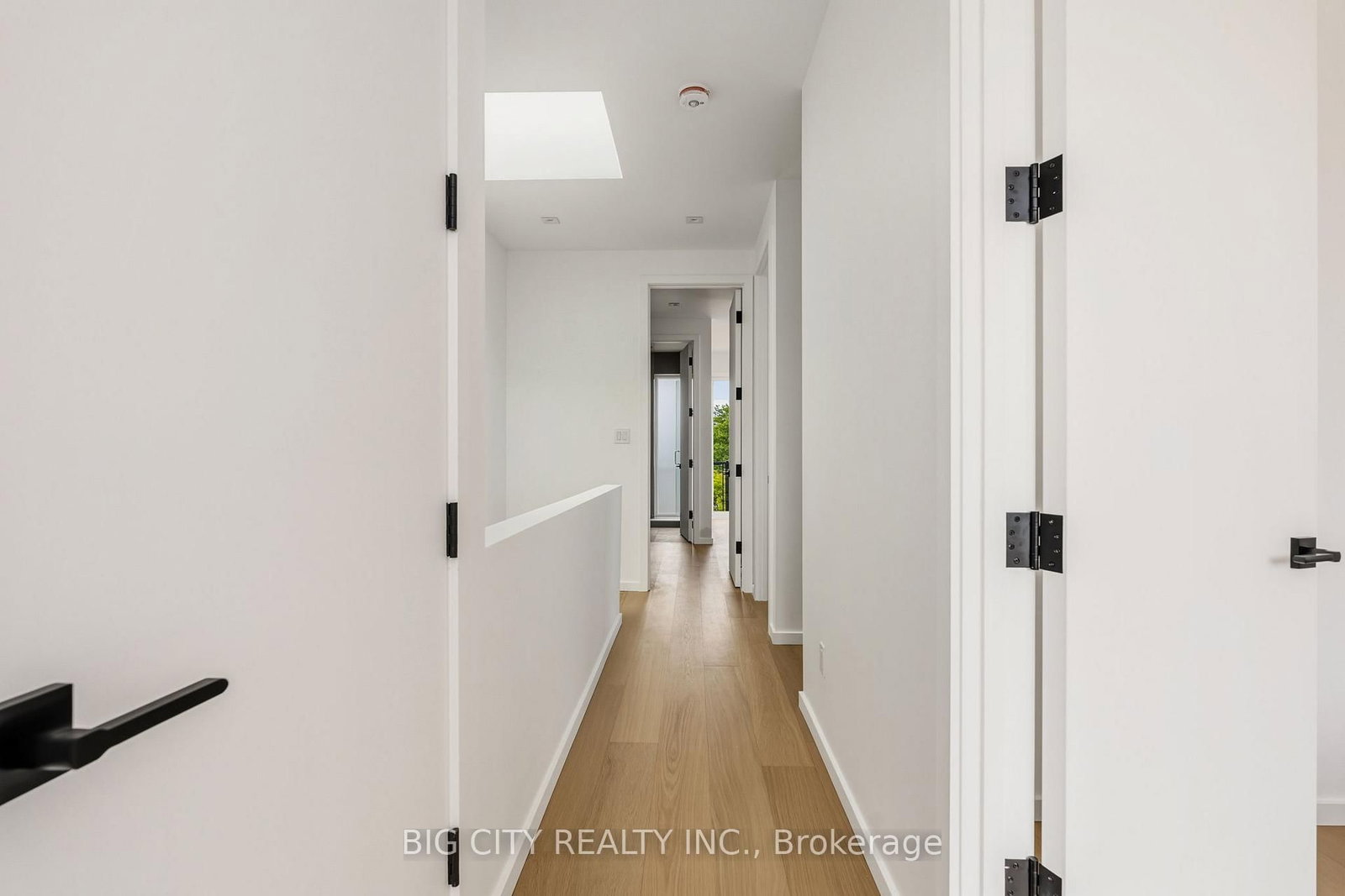 Photo 22 of 276 Lanor Avenue, Unit 3