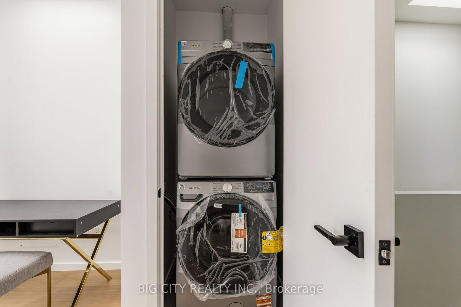 Photo 34 of 276 Lanor Avenue, Unit 3