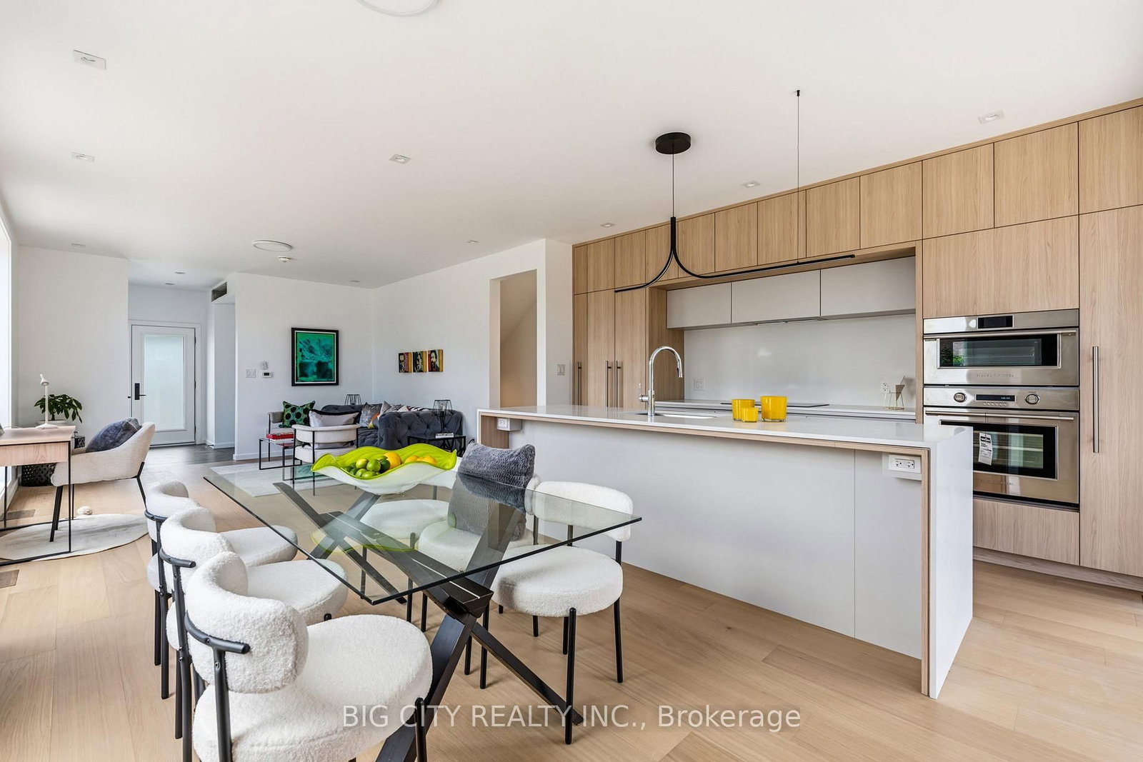 Photo 16 of 276 Lanor Avenue, Unit 1