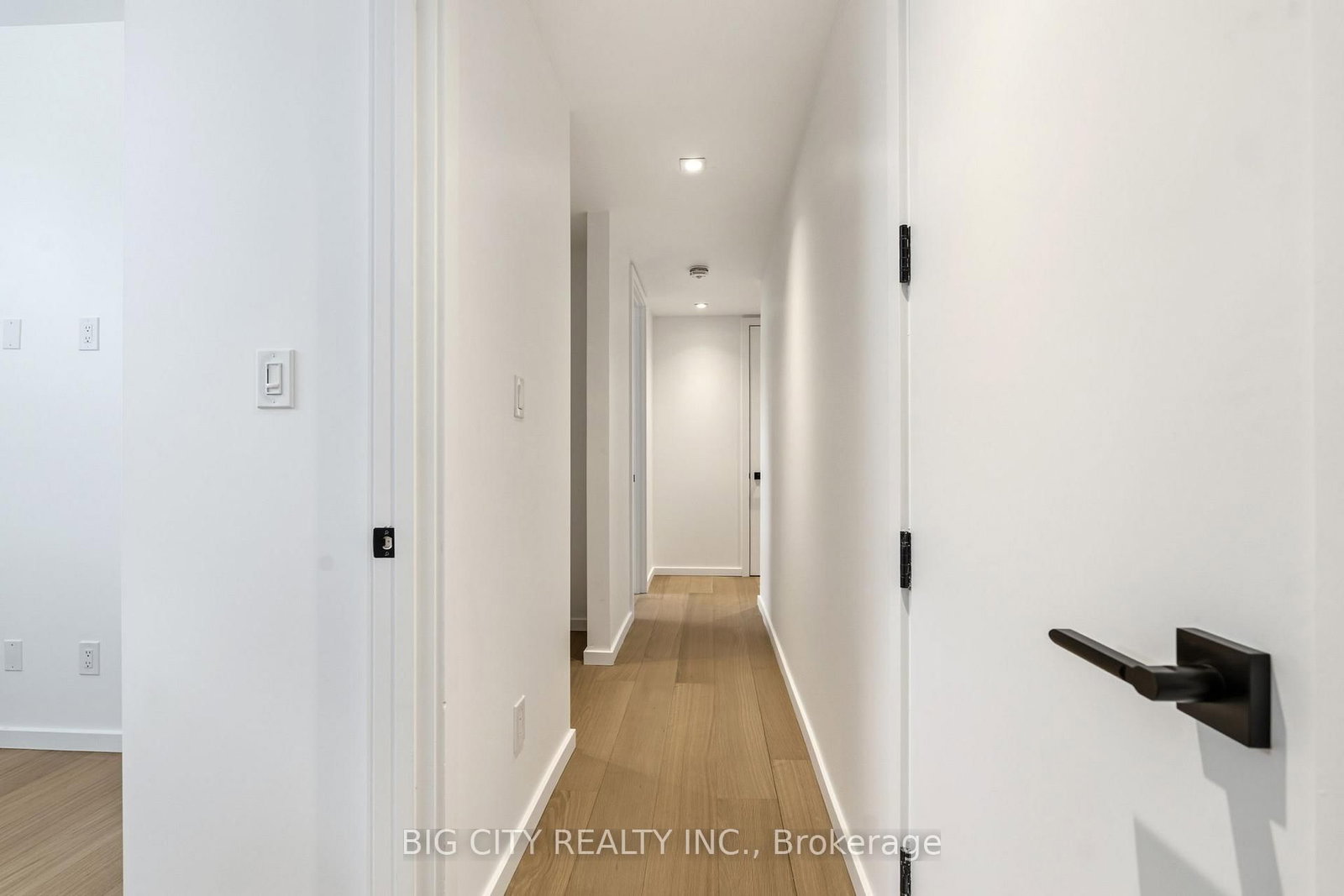 Photo 21 of 276 Lanor Avenue, Unit 1