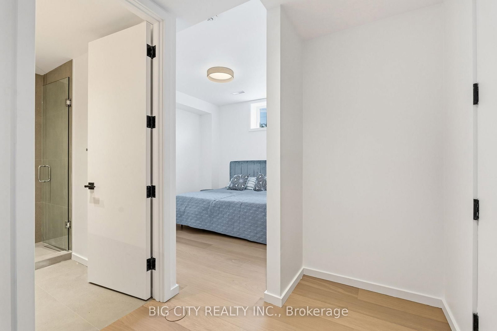 Photo 23 of 276 Lanor Avenue, Unit 1