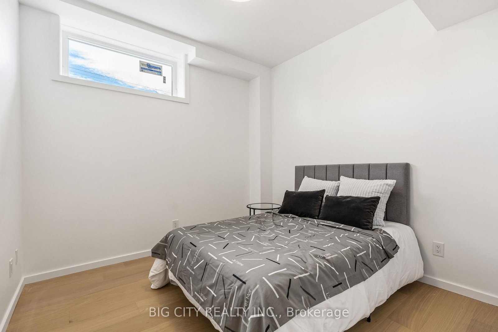 Photo 29 of 276 Lanor Avenue, Unit 1