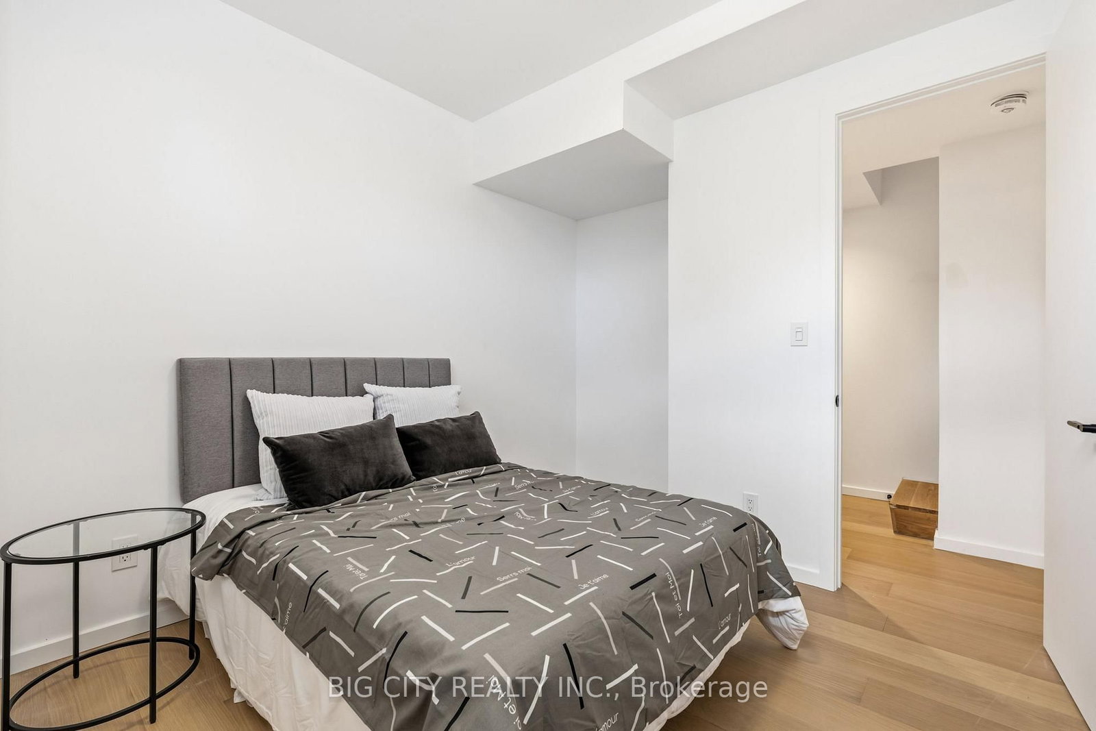 Photo 30 of 276 Lanor Avenue, Unit 1