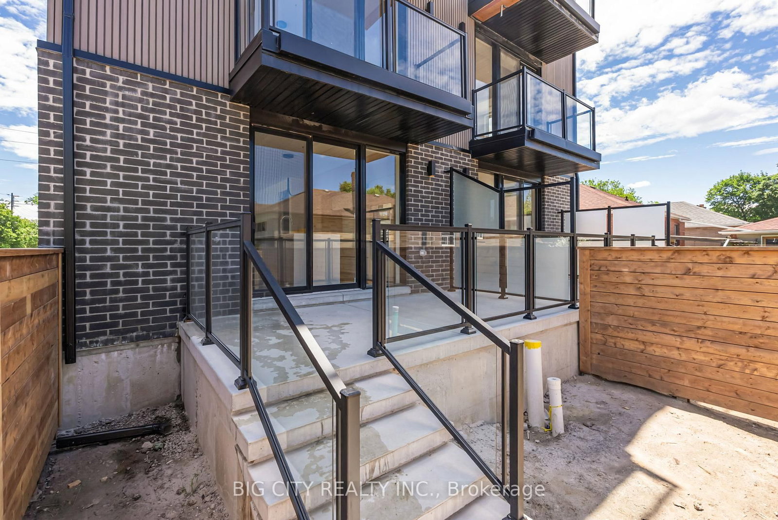 Photo 35 of 276 Lanor Avenue, Unit 1