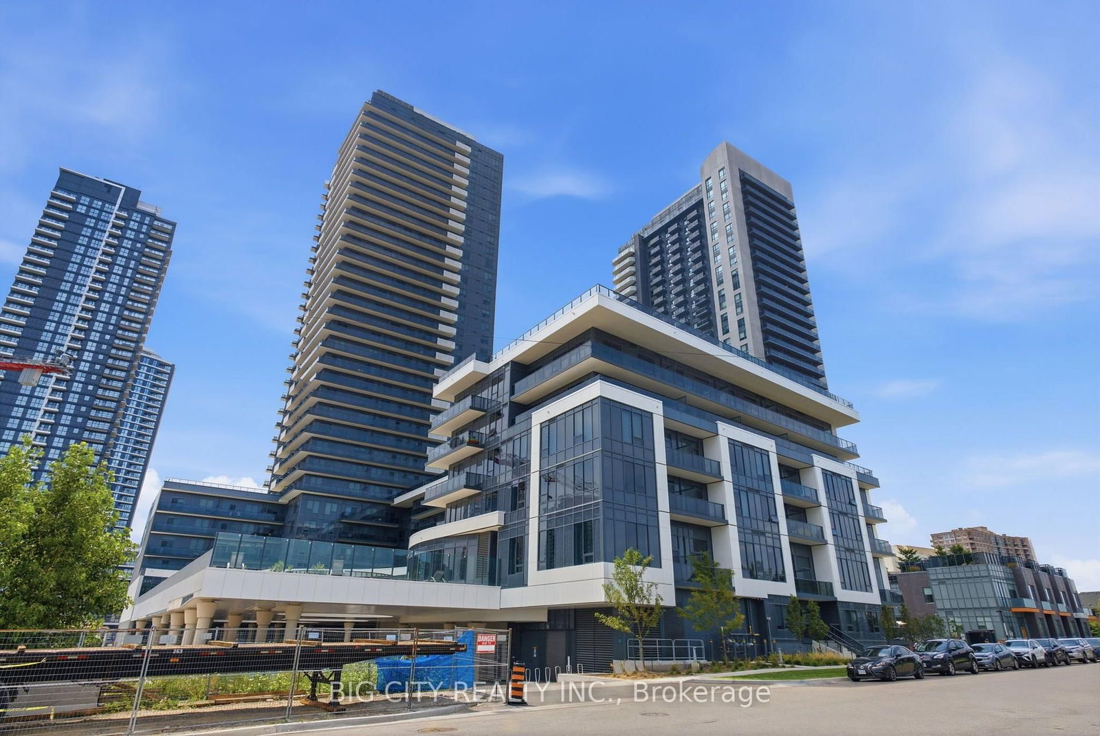 5105 Hurontario Street, Unit 1401