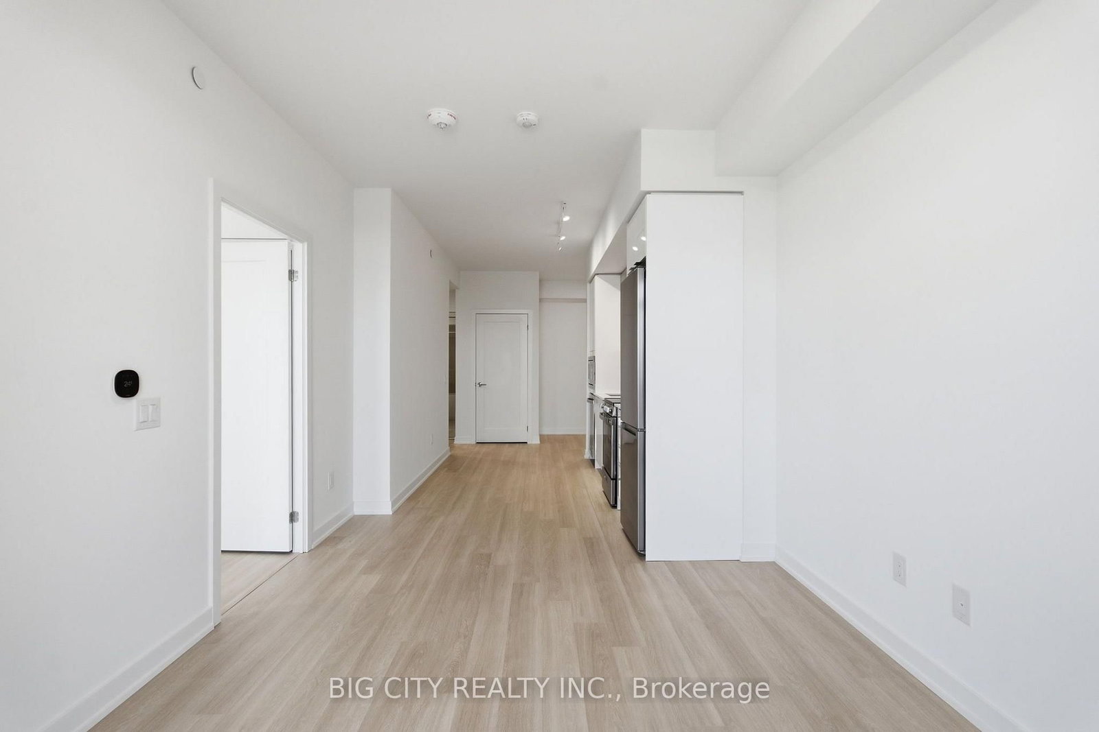 Photo 14 of 5105 Hurontario Street, Unit 1401