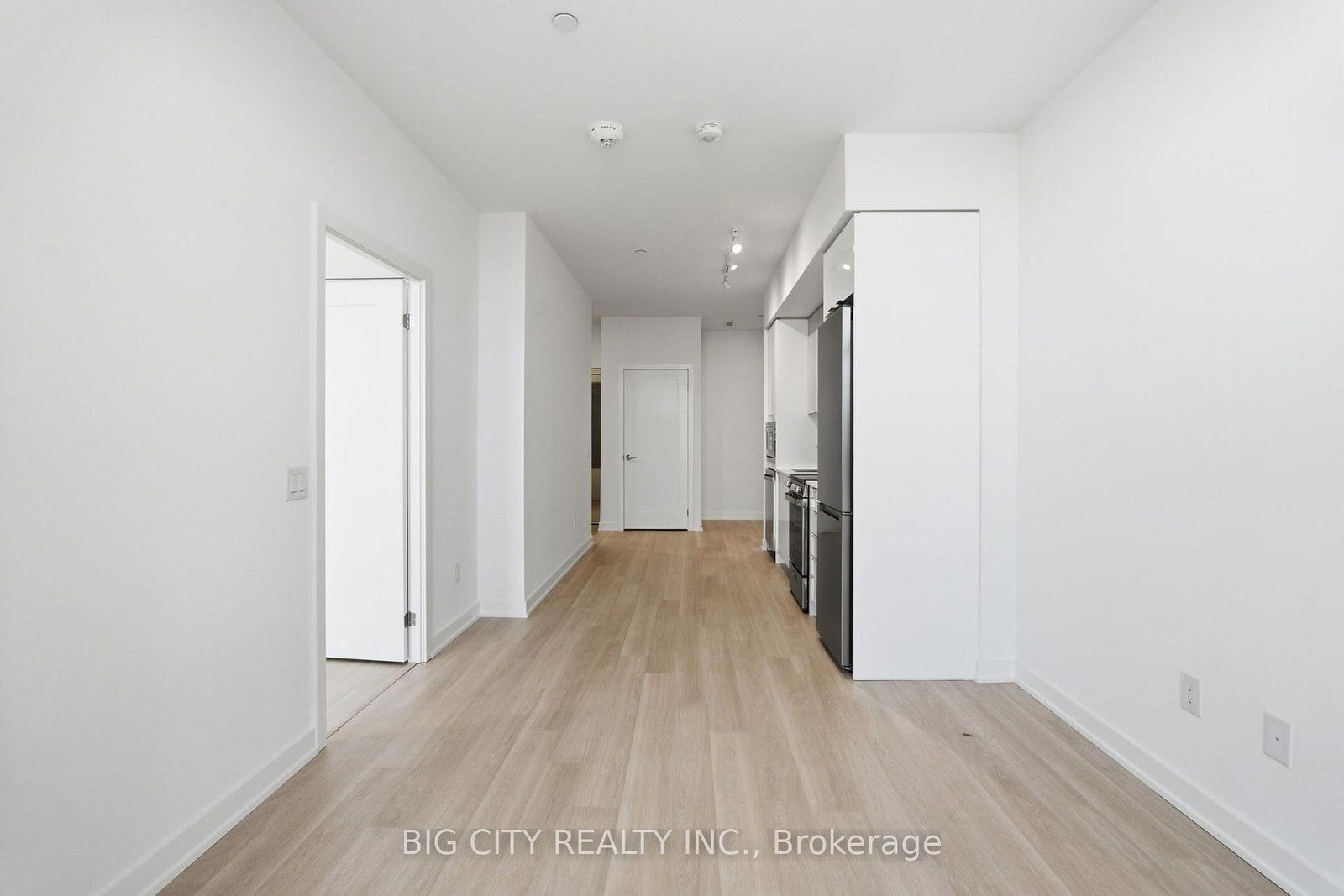 Photo 13 of 5105 Hurontario Street, Unit 1601