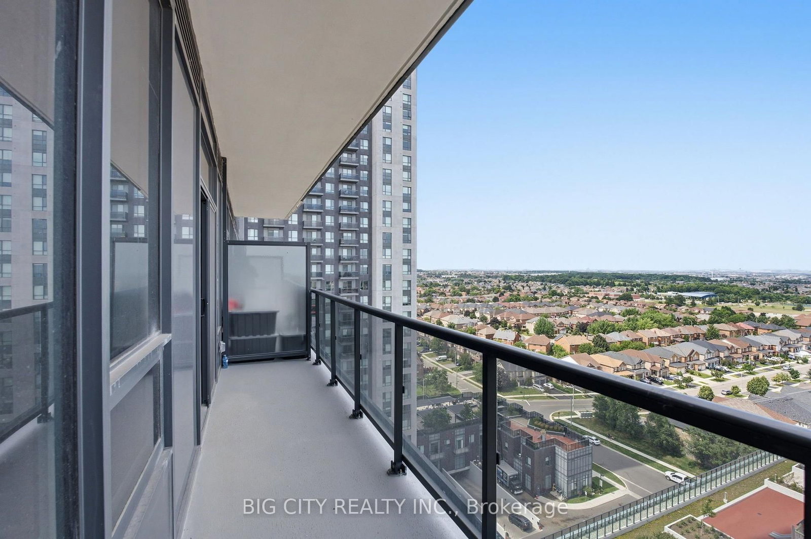 Photo 24 of 5105 Hurontario Street, Unit 1601