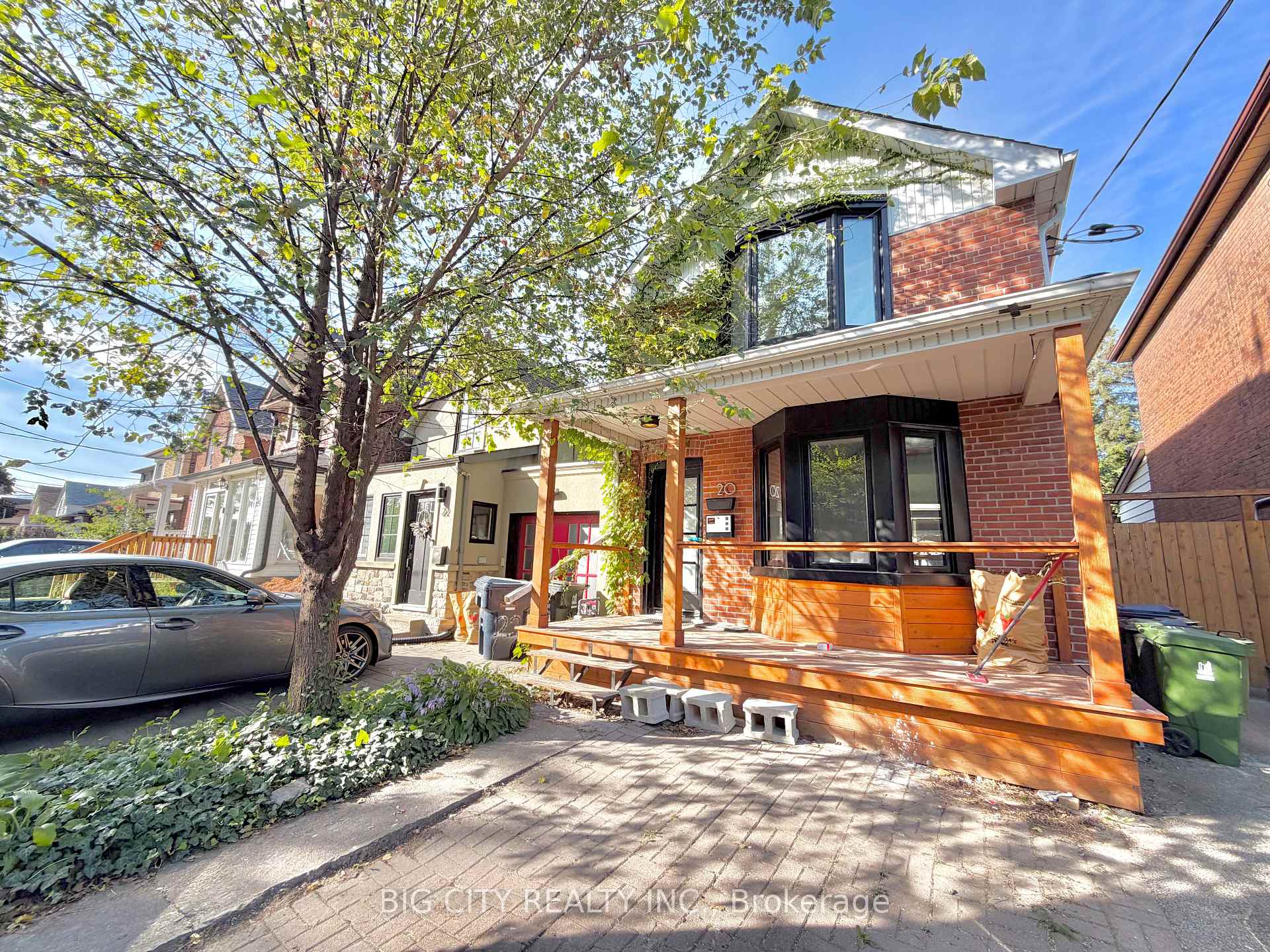 20 Gray Avenue, Unit Upper