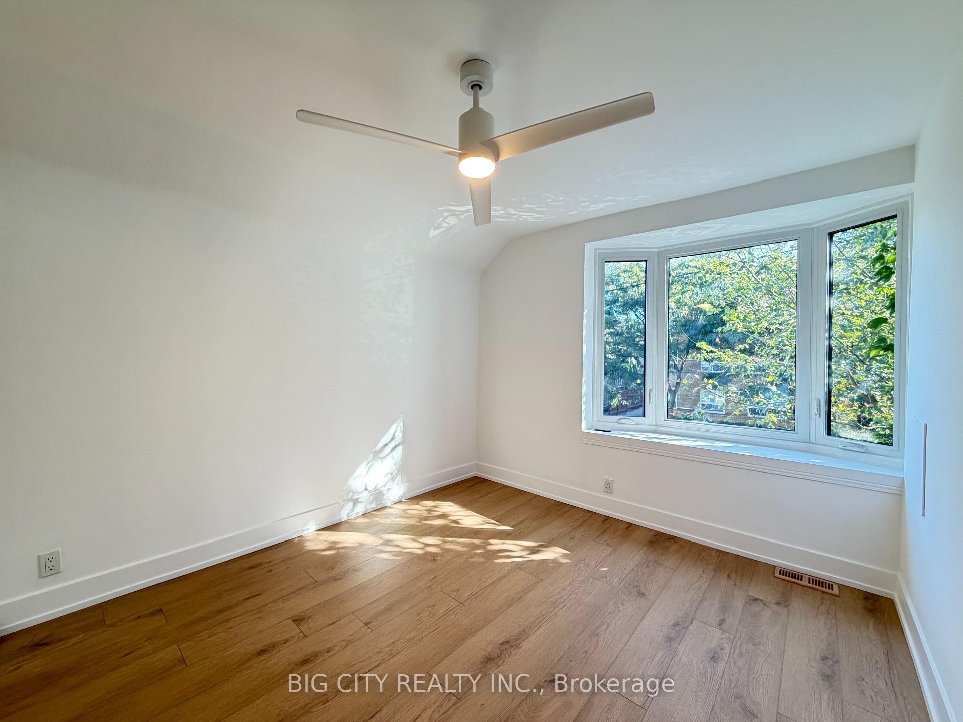 Photo 6 of 20 Gray Avenue, Unit Upper