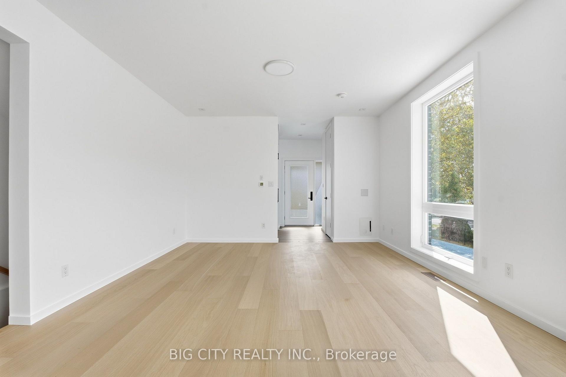 Photo 12 of 276 Lanor Avenue, Unit 2