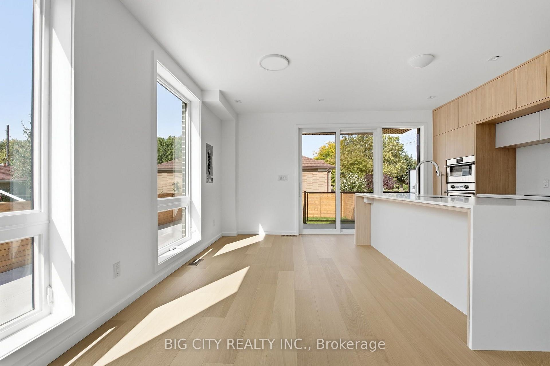 Photo 14 of 276 Lanor Avenue, Unit 2