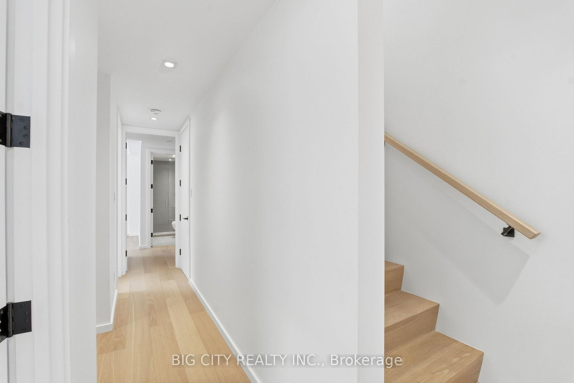 Photo 21 of 276 Lanor Avenue, Unit 2