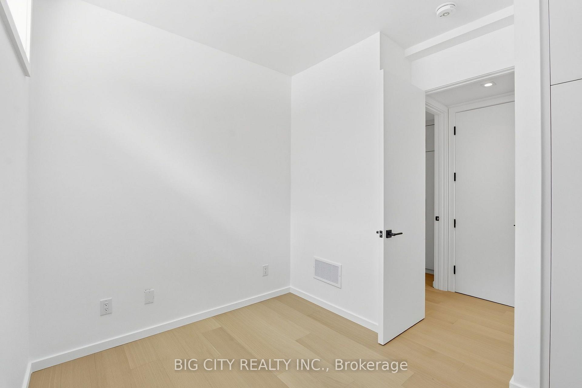 Photo 28 of 276 Lanor Avenue, Unit 2