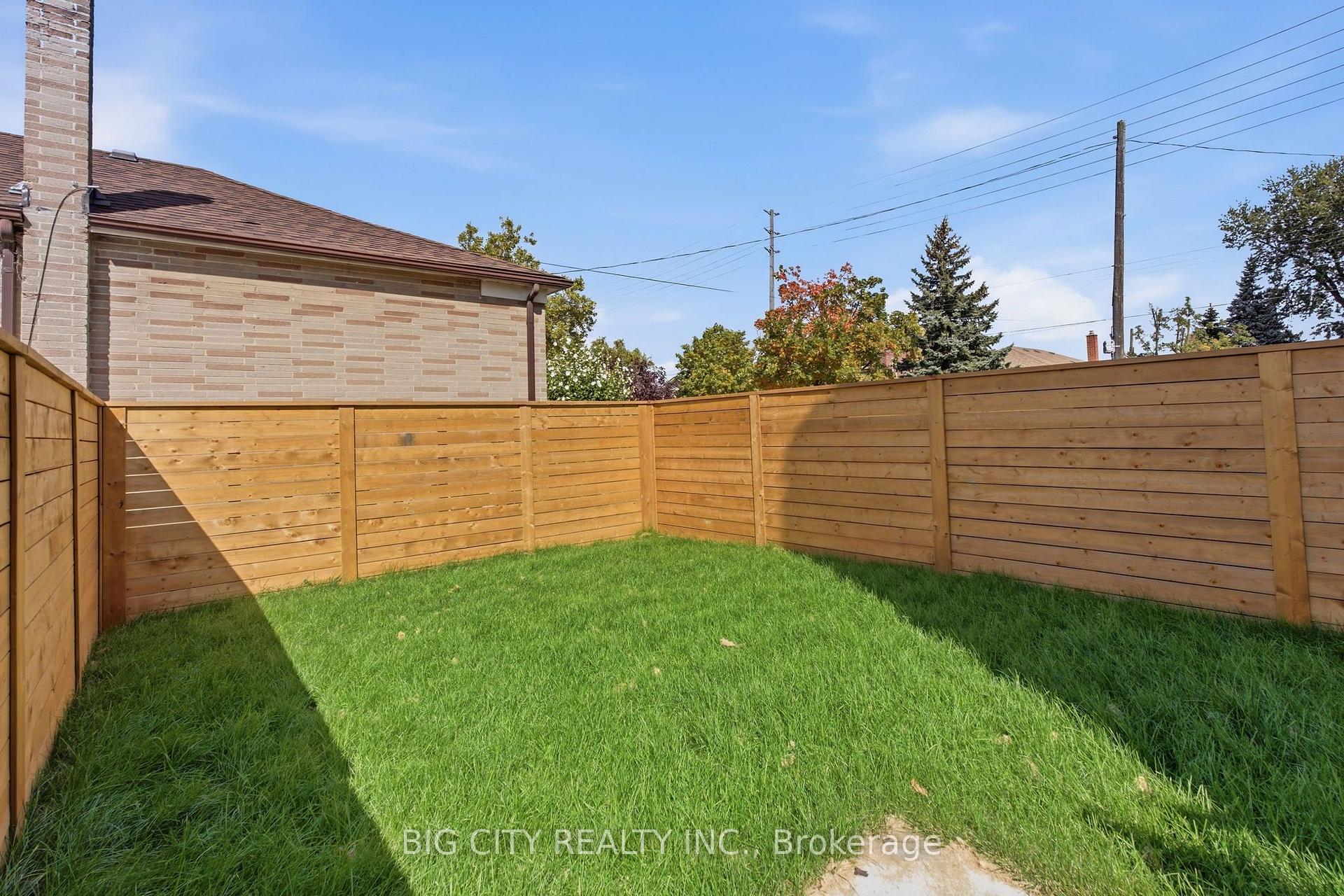 Photo 41 of 276 Lanor Avenue, Unit 2