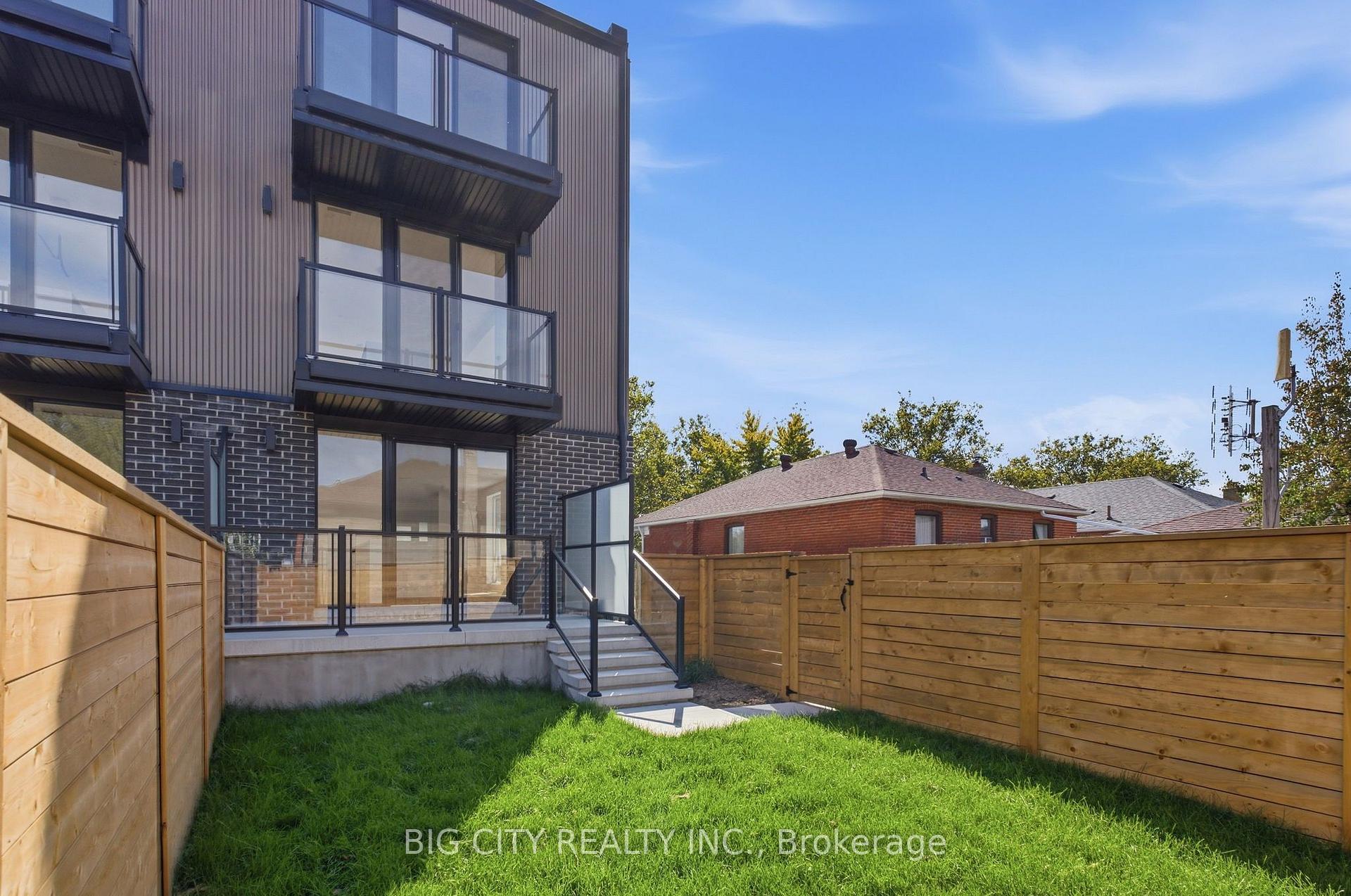 Photo 43 of 276 Lanor Avenue, Unit 2
