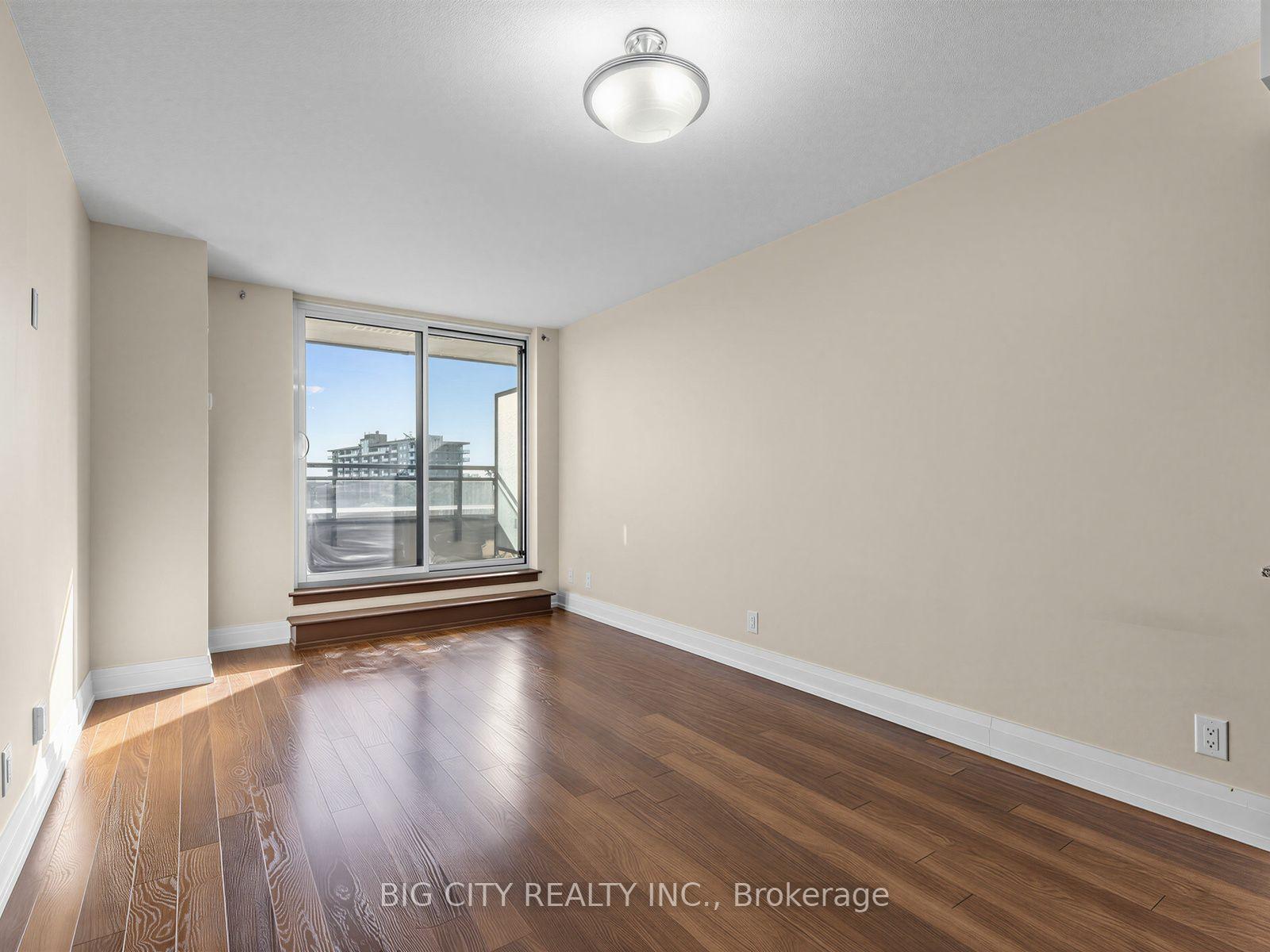 Photo 4 of 1 De Boers Drive, Unit 509