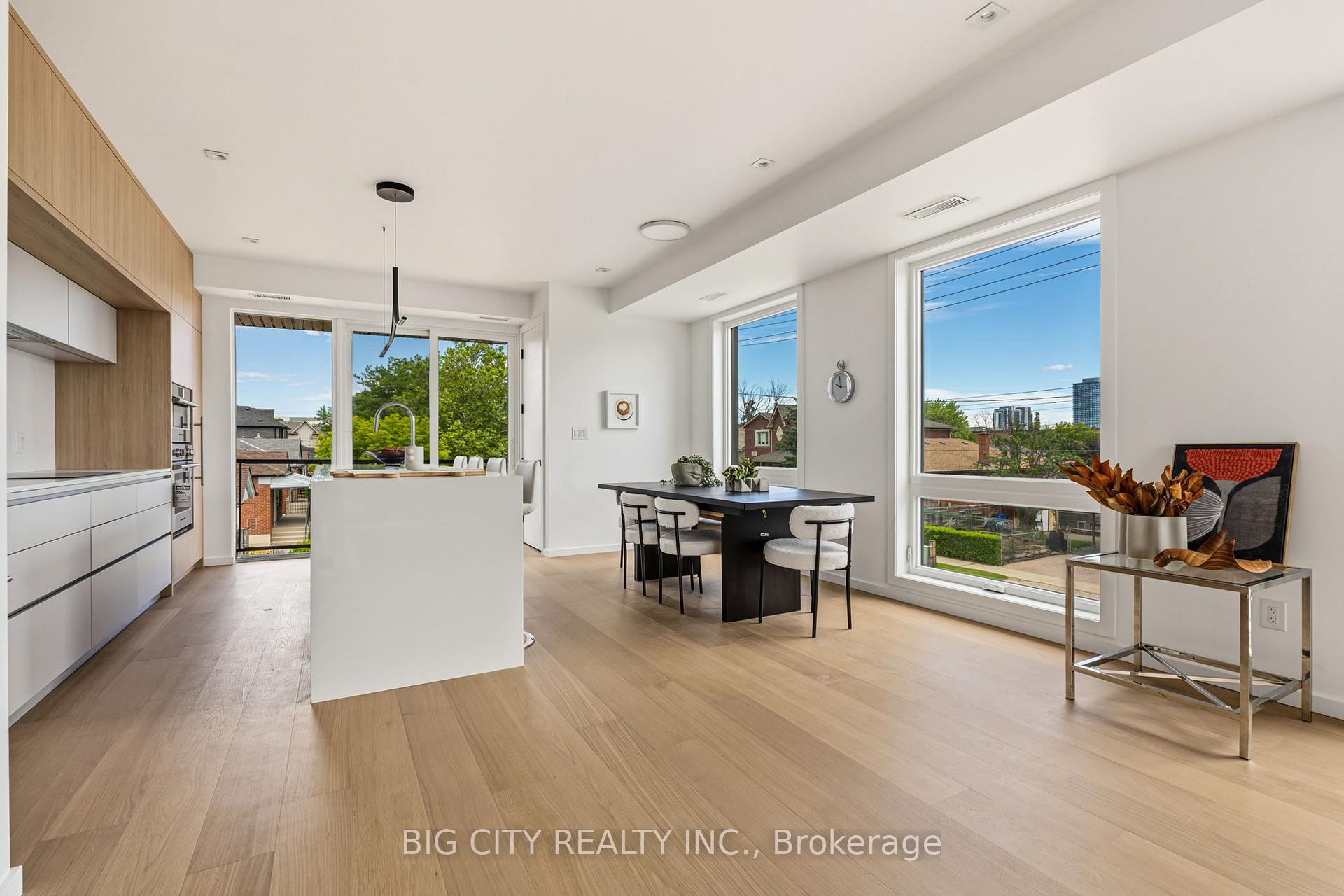 Photo 13 of 276 Lanor Avenue, Unit 3