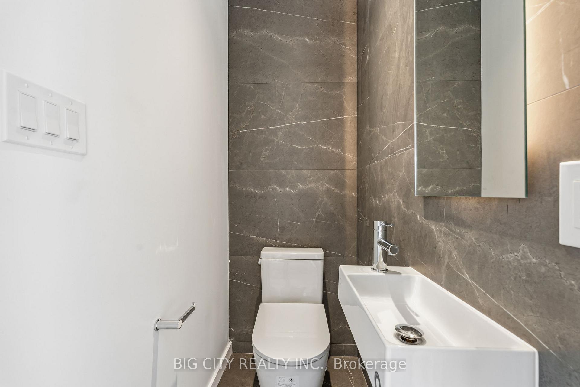 Photo 19 of 276 Lanor Avenue, Unit 3